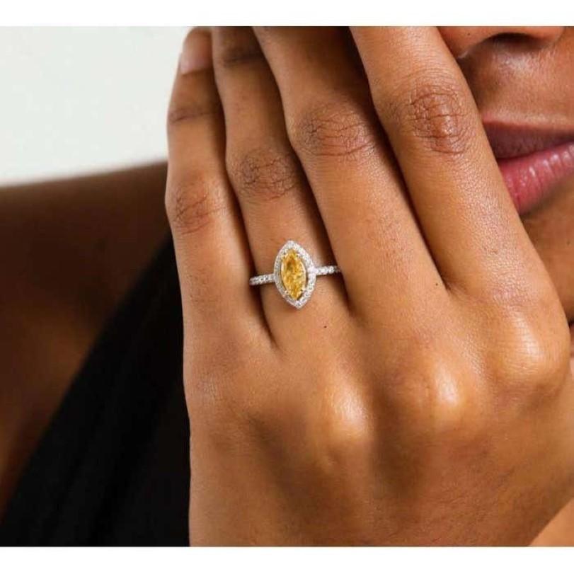 Round Cut Fancy Yellow Diamond Engagement 1.08ct Ring For Sale