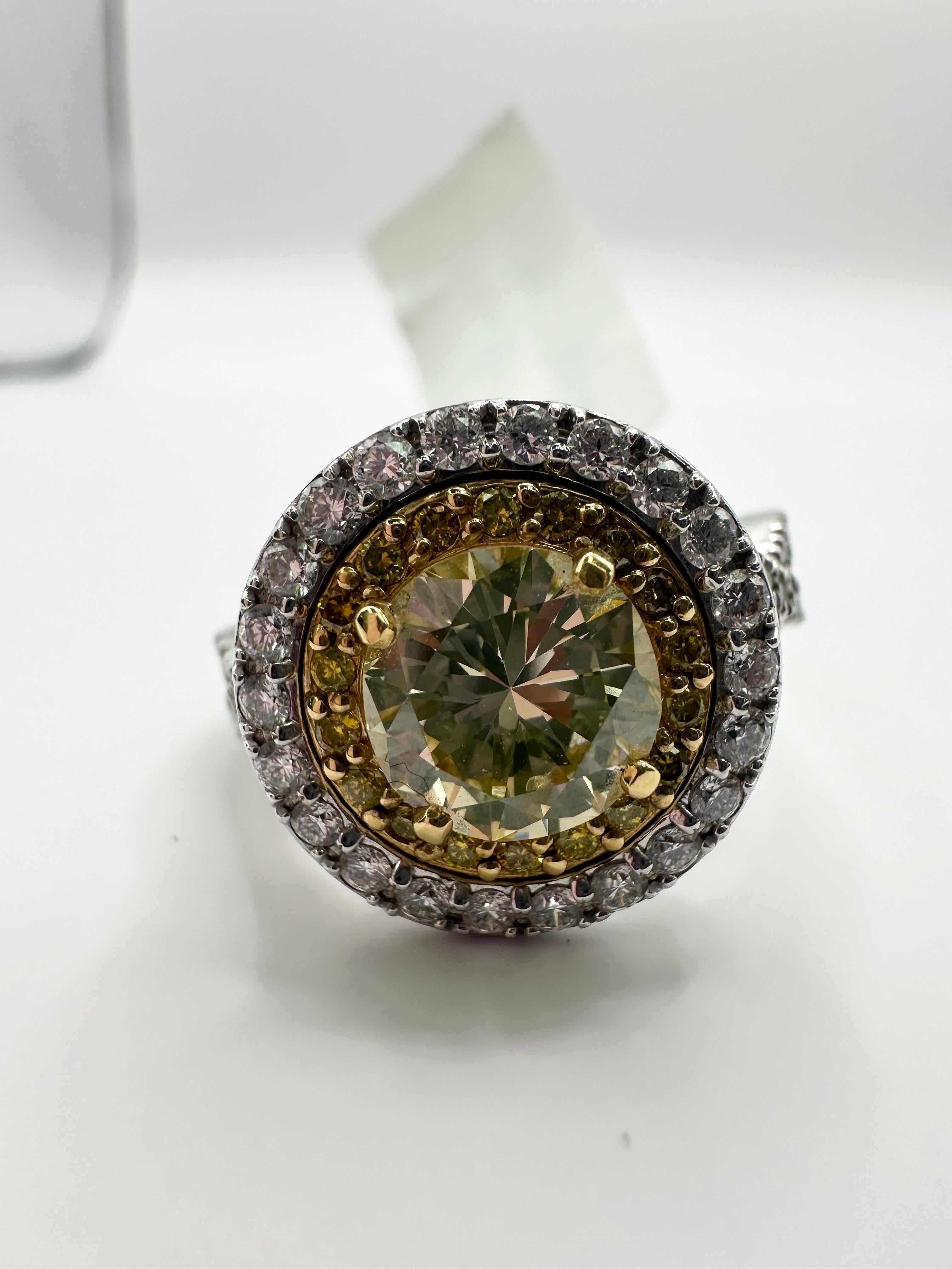 Round Cut GIA certified Fancy Greenish Yellow Diamond Engagement Ring 18KT gold  For Sale