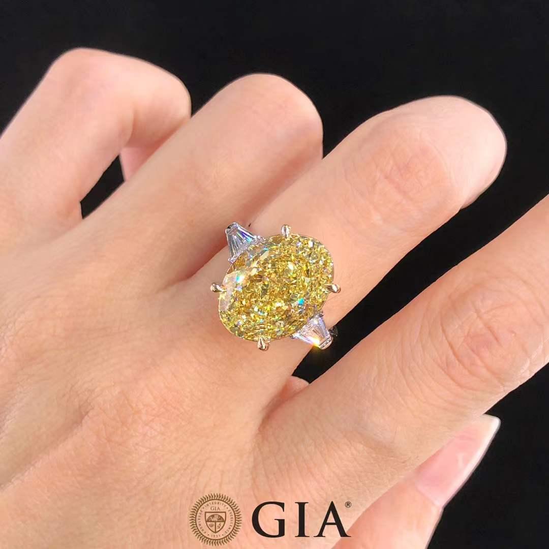 Bague de fiançailles en diamant jaune fantaisie - Eze Jewelry Pour femmes en vente
