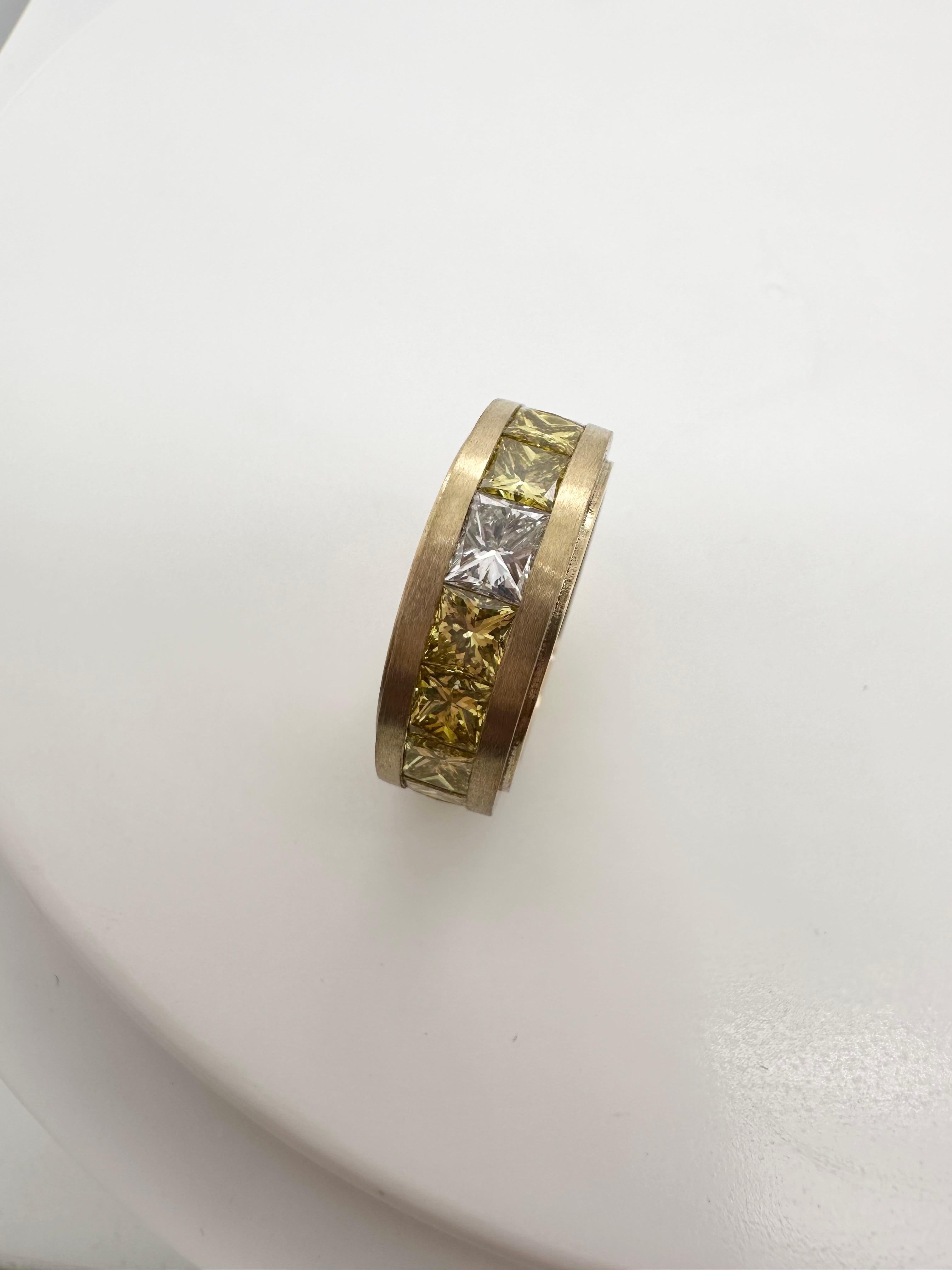Fancy yellow diamond eternity ring 18KT yellow gold matte finish rare complex  For Sale 7