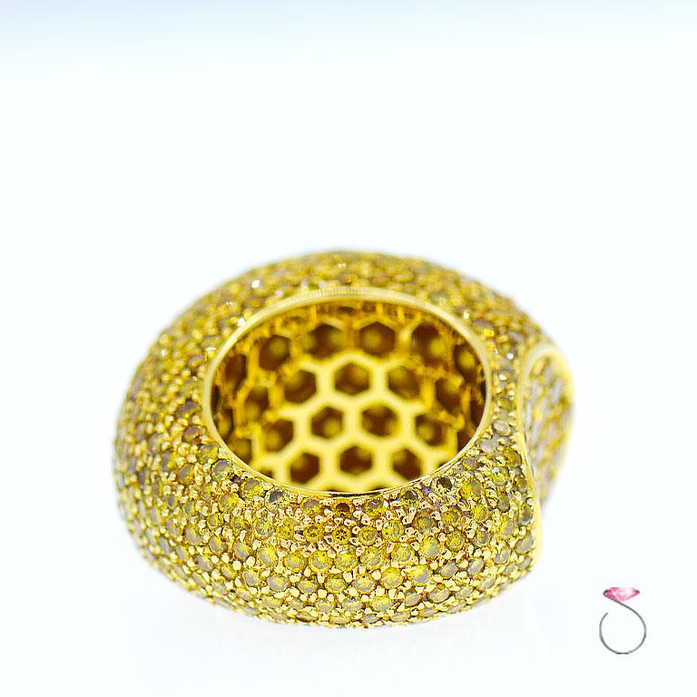 Women's or Men's Fancy Yellow Diamond Eternity Ring, Huge Dome 18 Karat Gold Ring 12 Carat For Sale