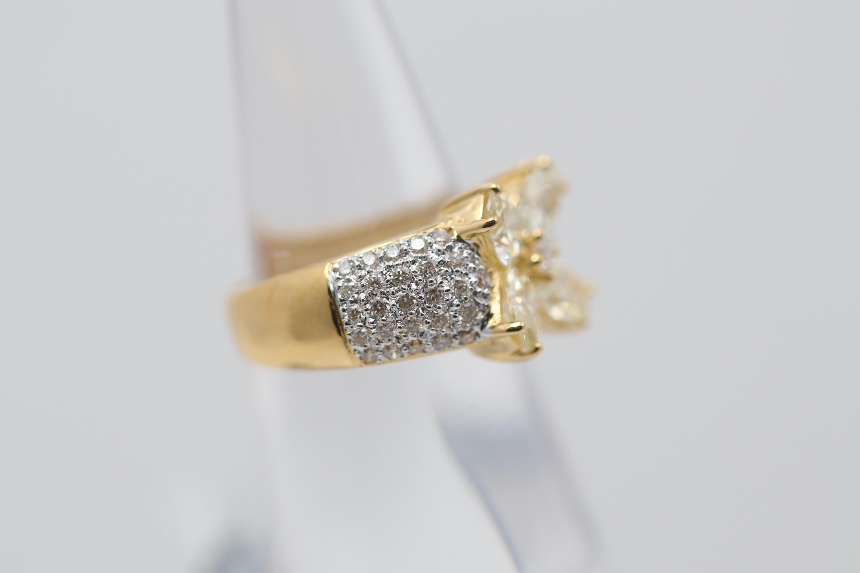 Fancy Yellow Diamond Flower Gold Ring In New Condition In Beverly Hills, CA