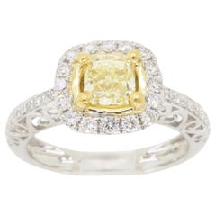 Bague de fiançailles avec halo de diamants jaunes fantaisie en 18k 