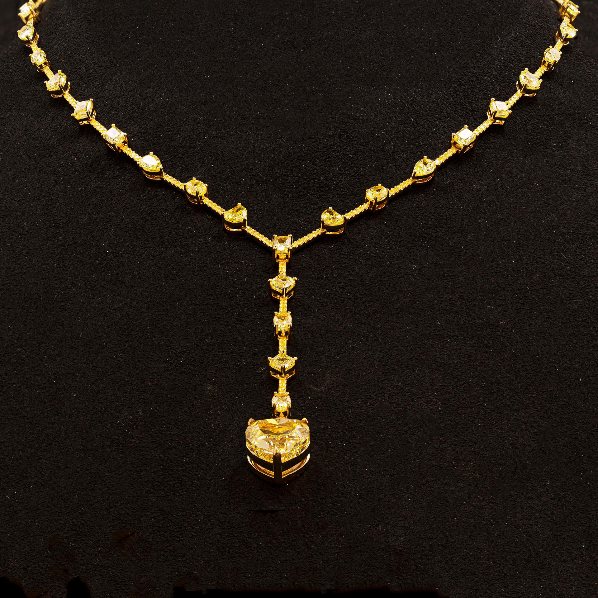 Lariat Tennis-Halskette mit gelben Fancy-Diamanten (Herzschliff) im Angebot