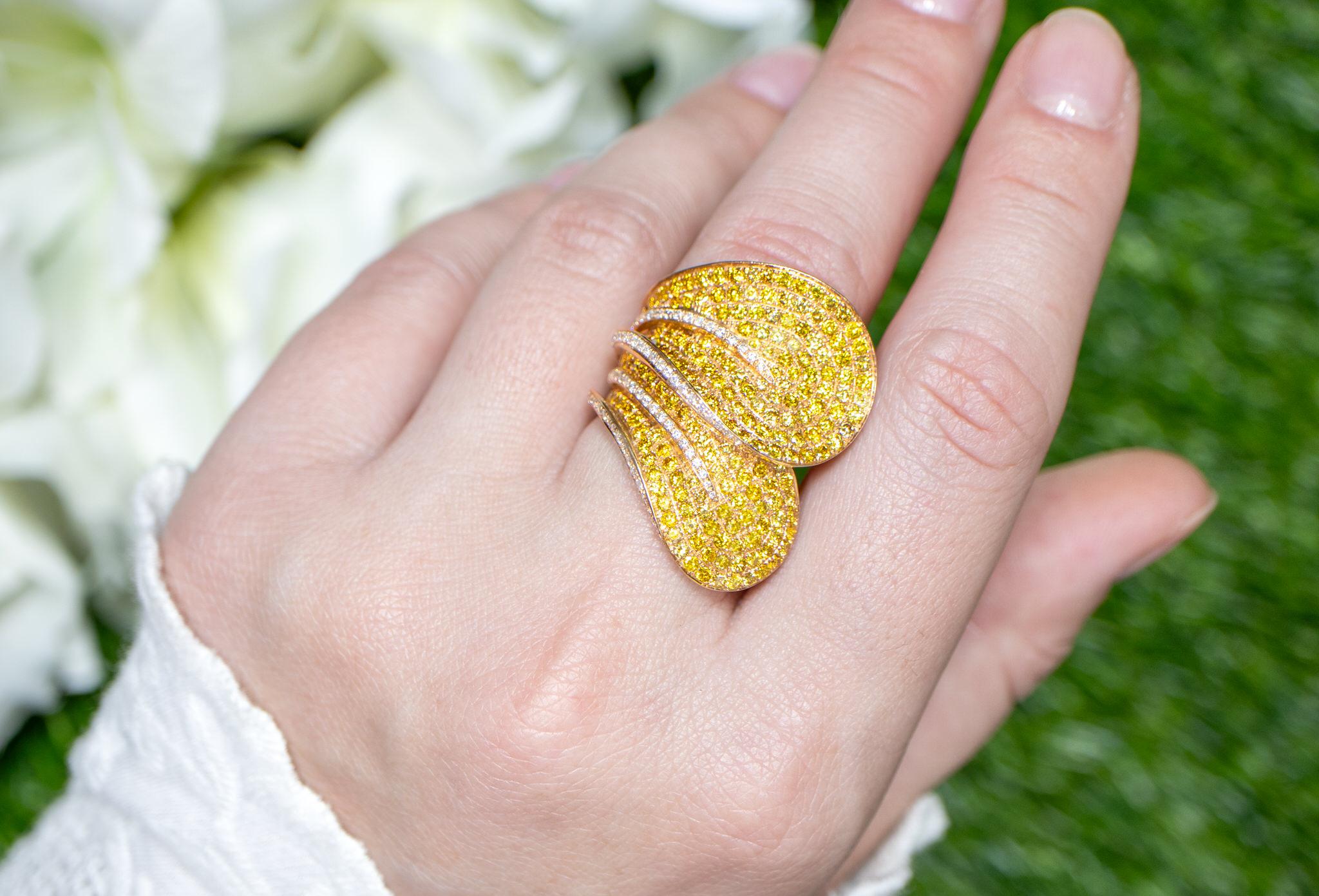 Contemporary Fancy Yellow Diamond Leaf Cocktail Ring 3.7 Carats 18K Gold For Sale