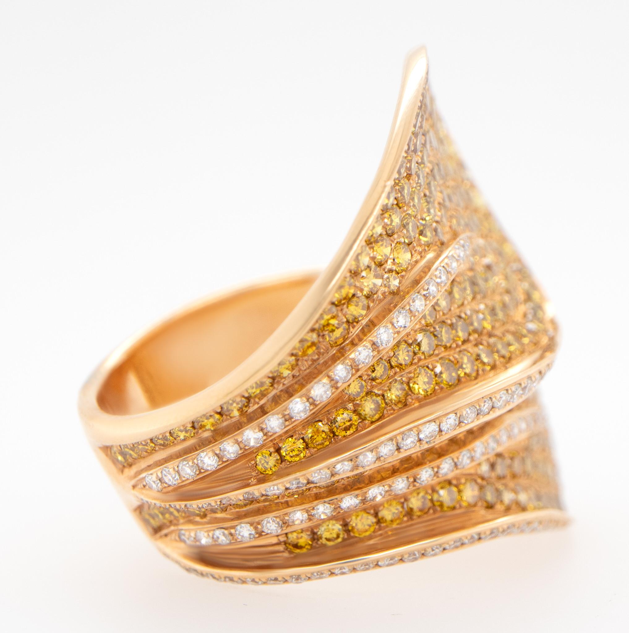 Women's Fancy Yellow Diamond Leaf Cocktail Ring 3.7 Carats 18K Gold For Sale