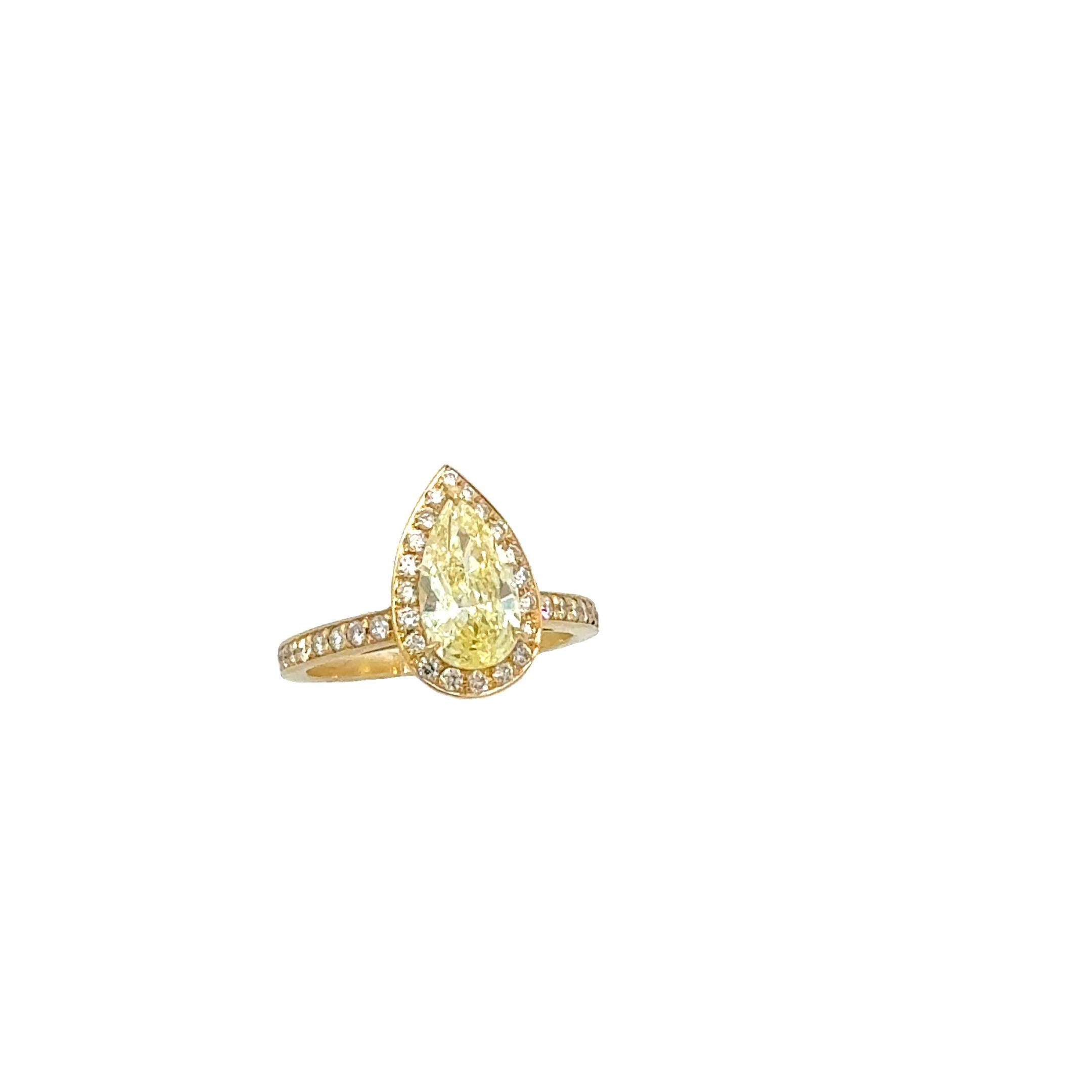 Bague fantaisie diamant jaune 1,20 carats en vente 4