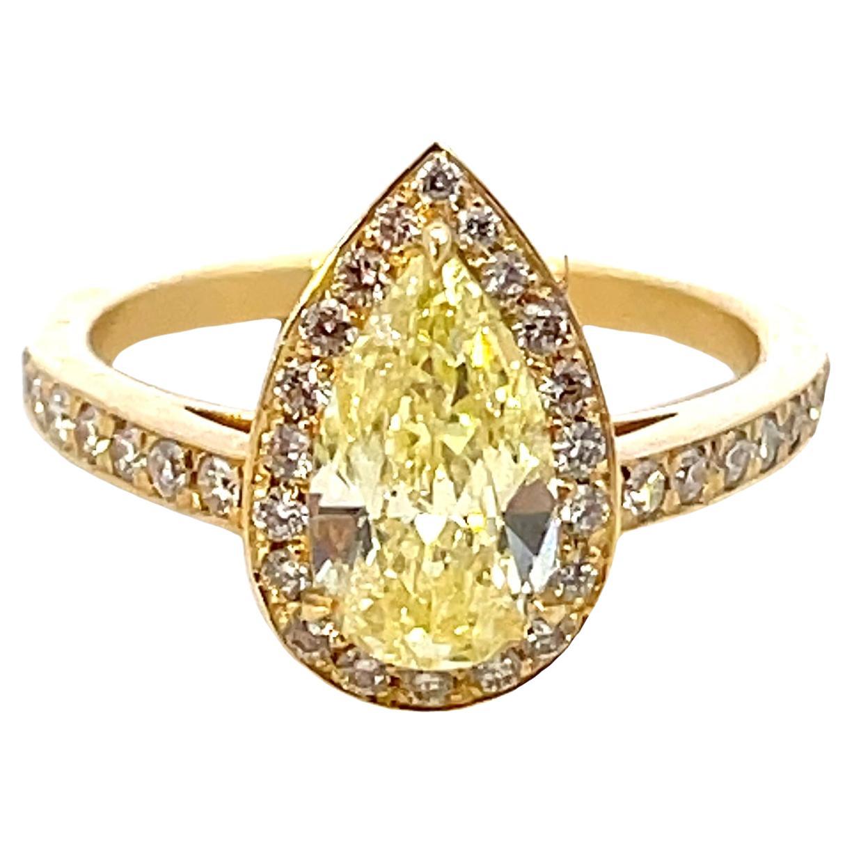 Fancy Yellow Diamond Ring 1.20 carats For Sale
