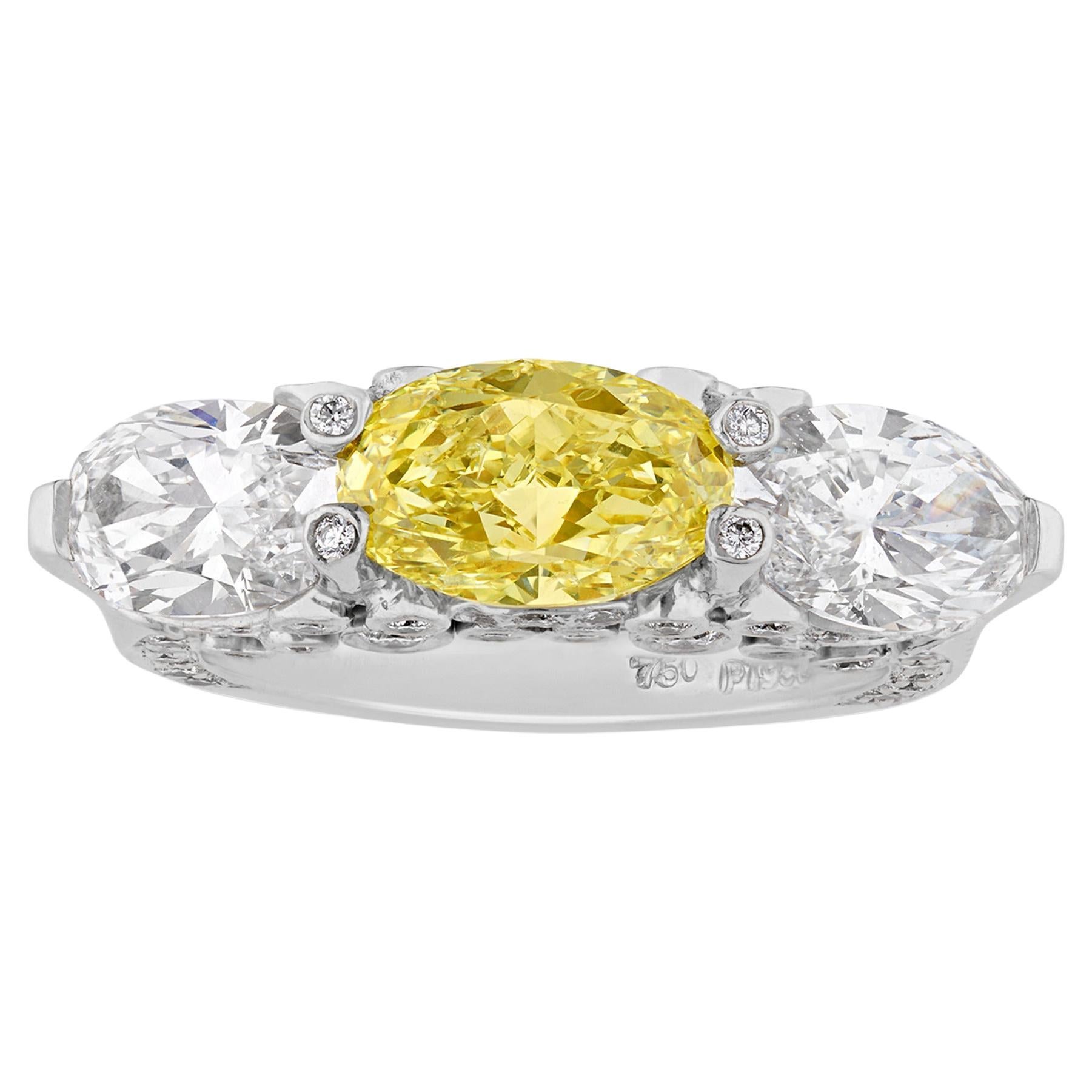 Fancy Yellow Diamond Ring, 1.81 Carats For Sale