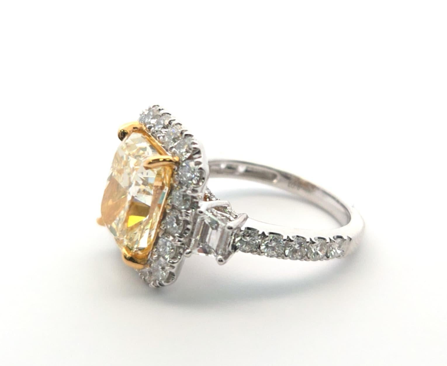 Ausgefallener gelber Diamantring D2.10ct YD5.18CT 18KWG (Moderne) im Angebot