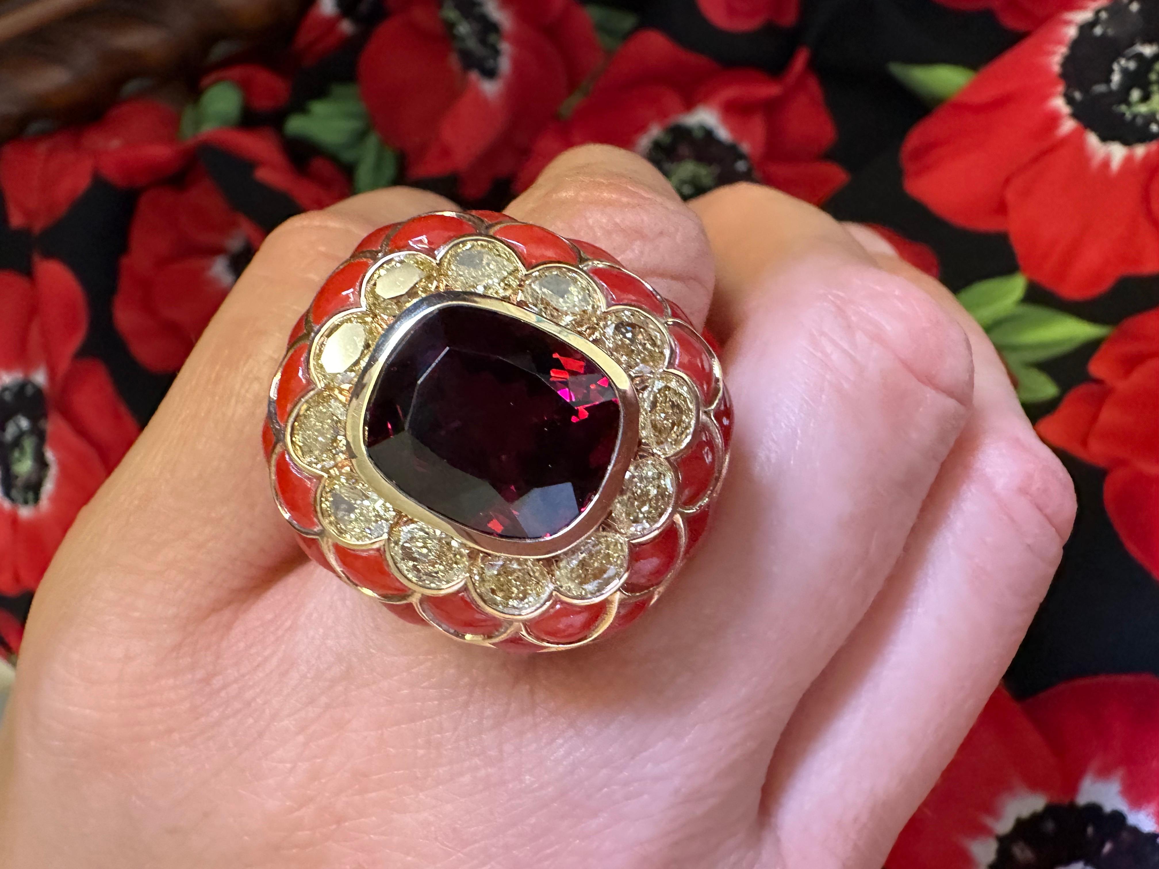 Fancy yellow diamond ring Luxurious ring for a QUEEN RARE Handmade 18KT gold For Sale 6