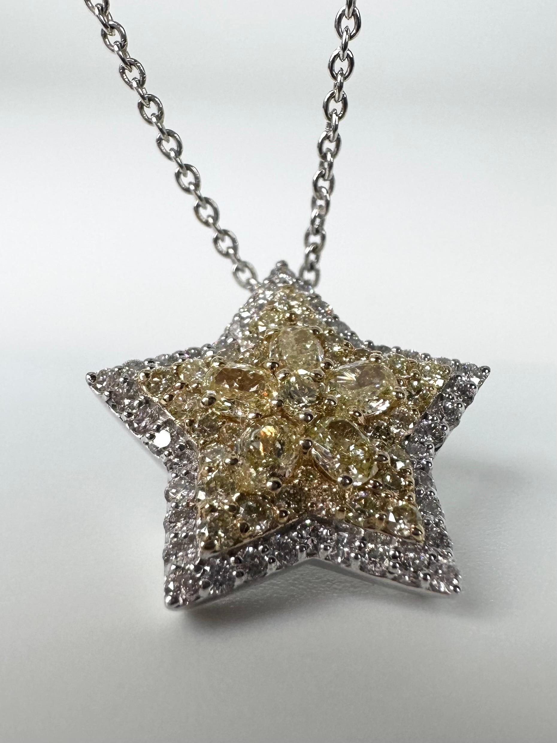 Fancy yellow diamond star necklace shinning star pendant necklace 18KT For Sale 3