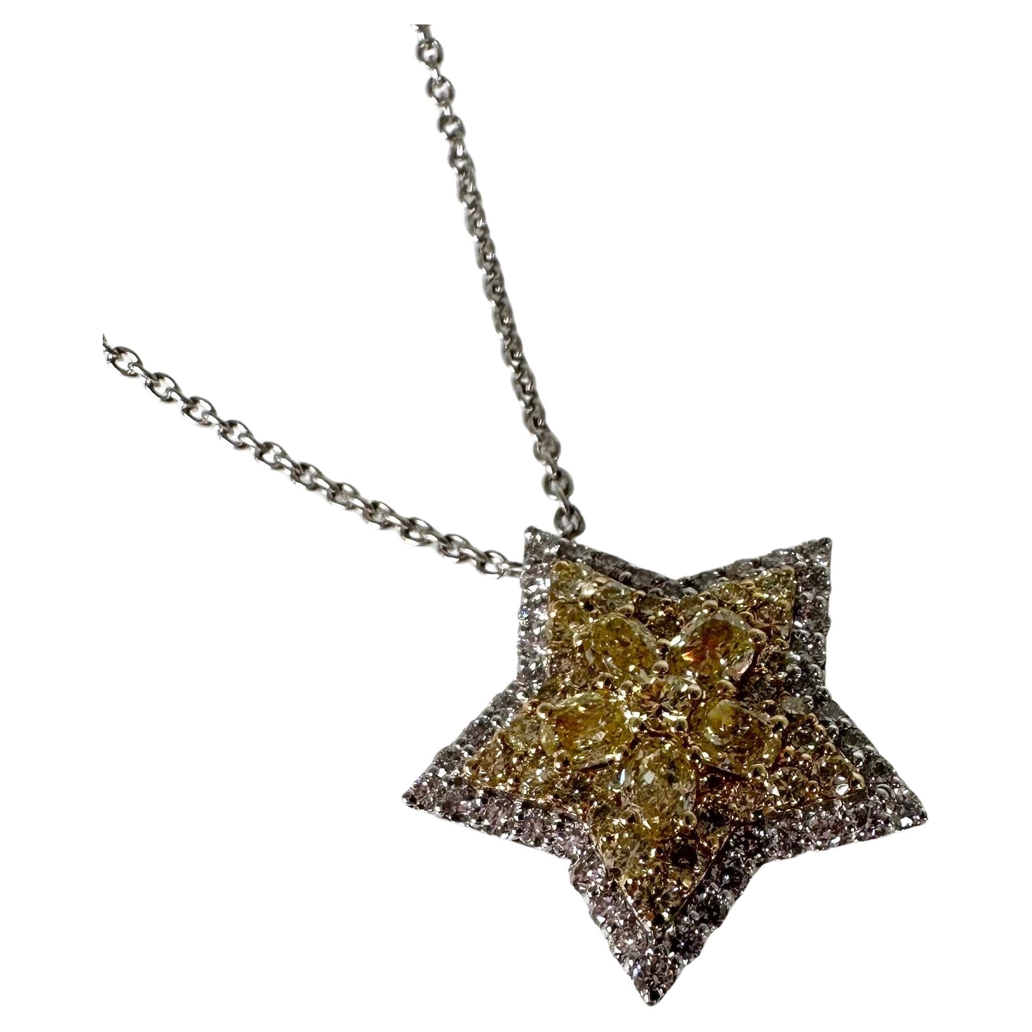 Fancy yellow diamond star necklace shinning star pendant necklace 18KT For Sale