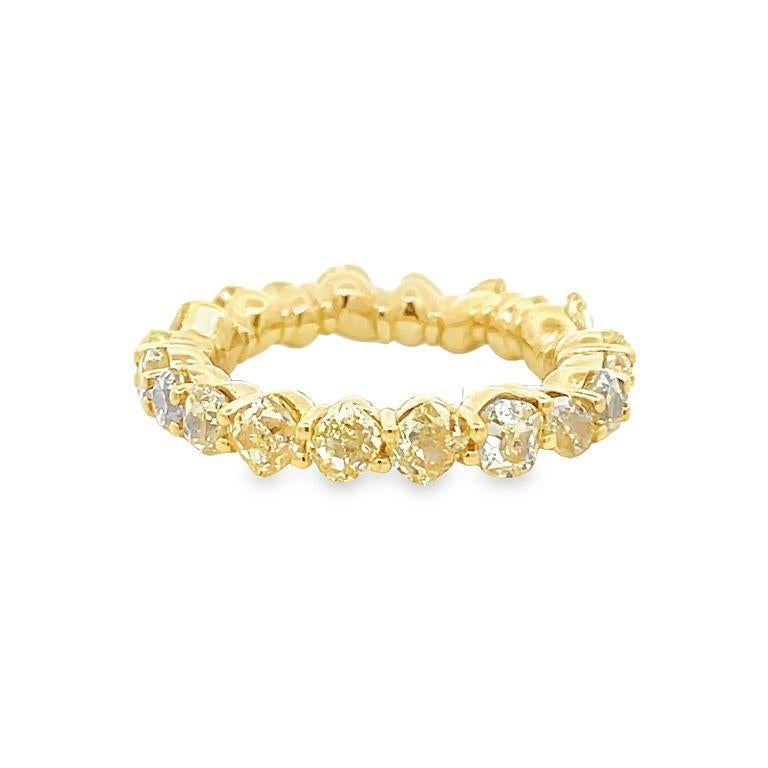 Femenino o masculino Anillo Eternidad Diamante Amarillo Fantasía Forma Mixta 4.78 CT 18k YG en venta