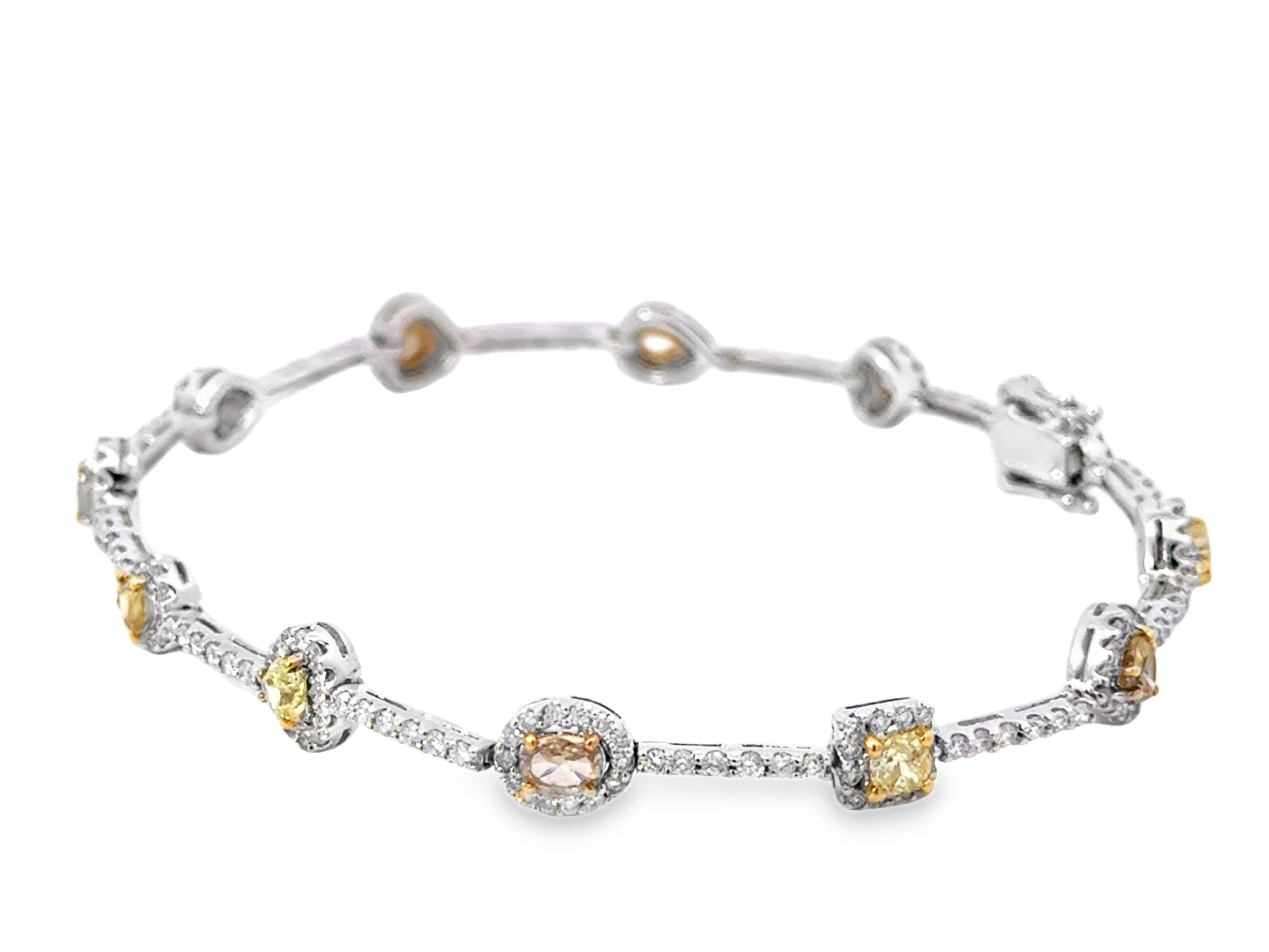 Fancy Yellow Heart Shape Diamond Bracelet 18K White Gold für Damen oder Herren im Angebot