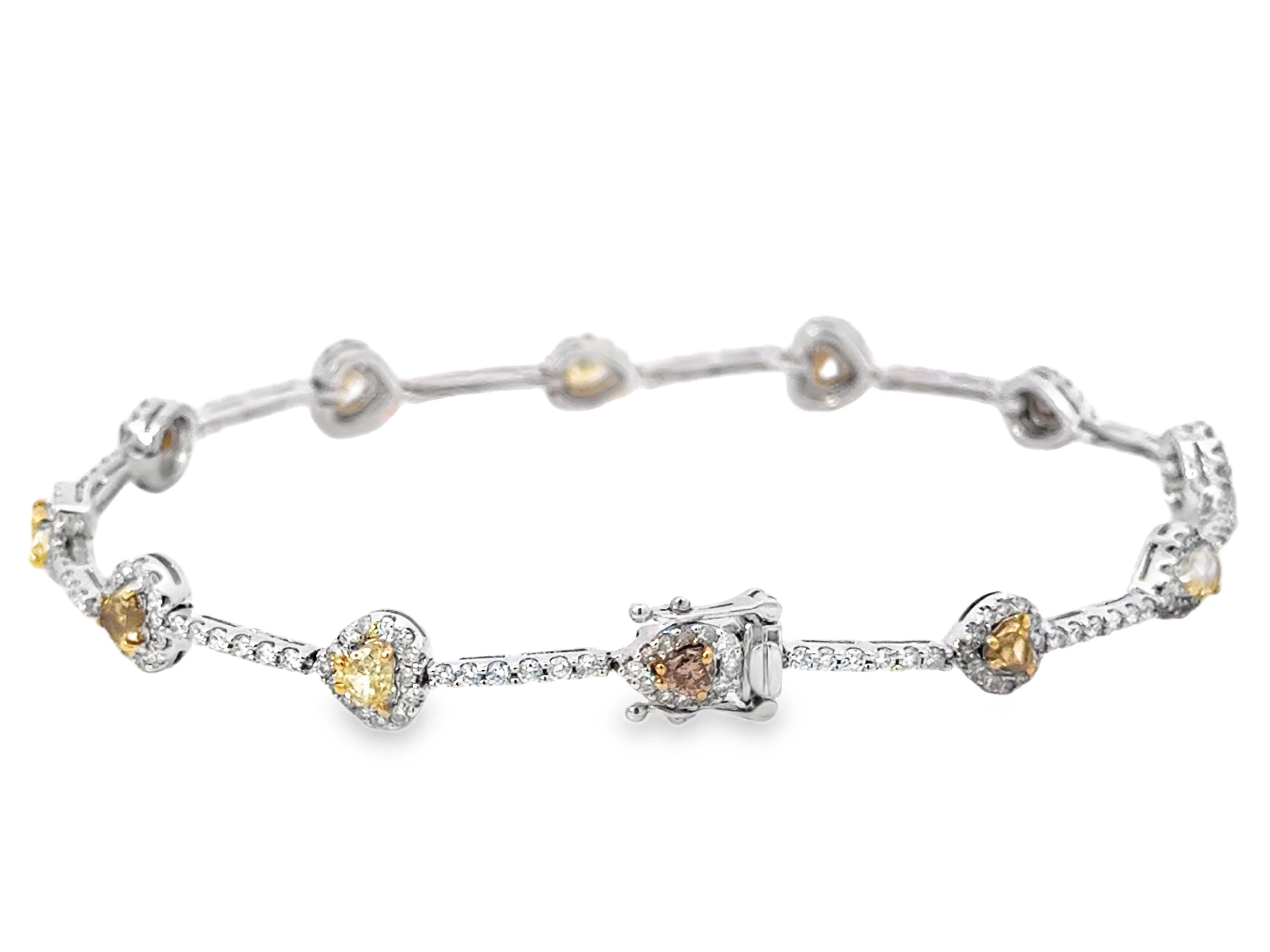 Fancy Yellow Heart Shape Diamond Bracelet 18K White Gold im Angebot 3