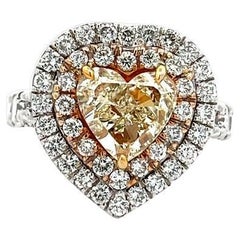 Bague fantaisie en or blanc 18 carats avec diamant jaune en forme de cœur de 5,14 carats