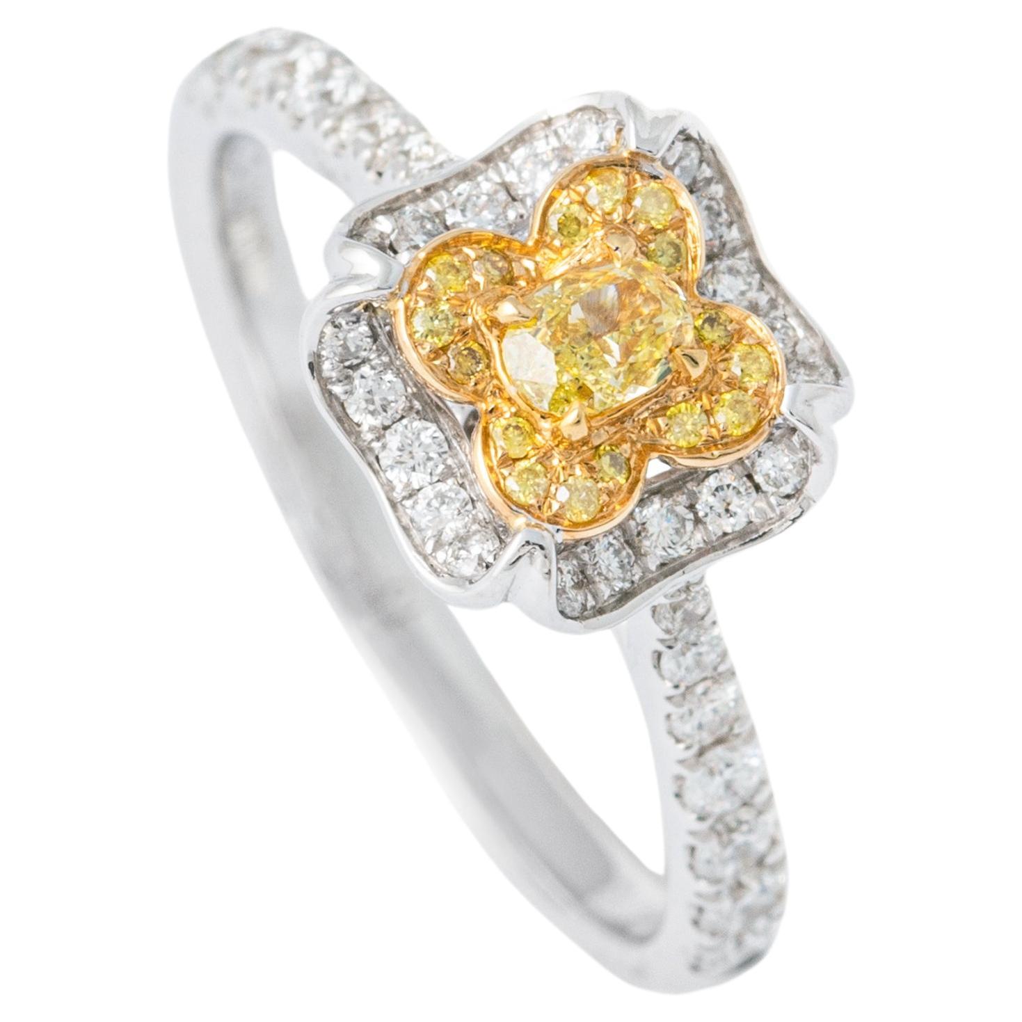 Fancy Yellow Natural Diamond Gold 18K Ring For Sale