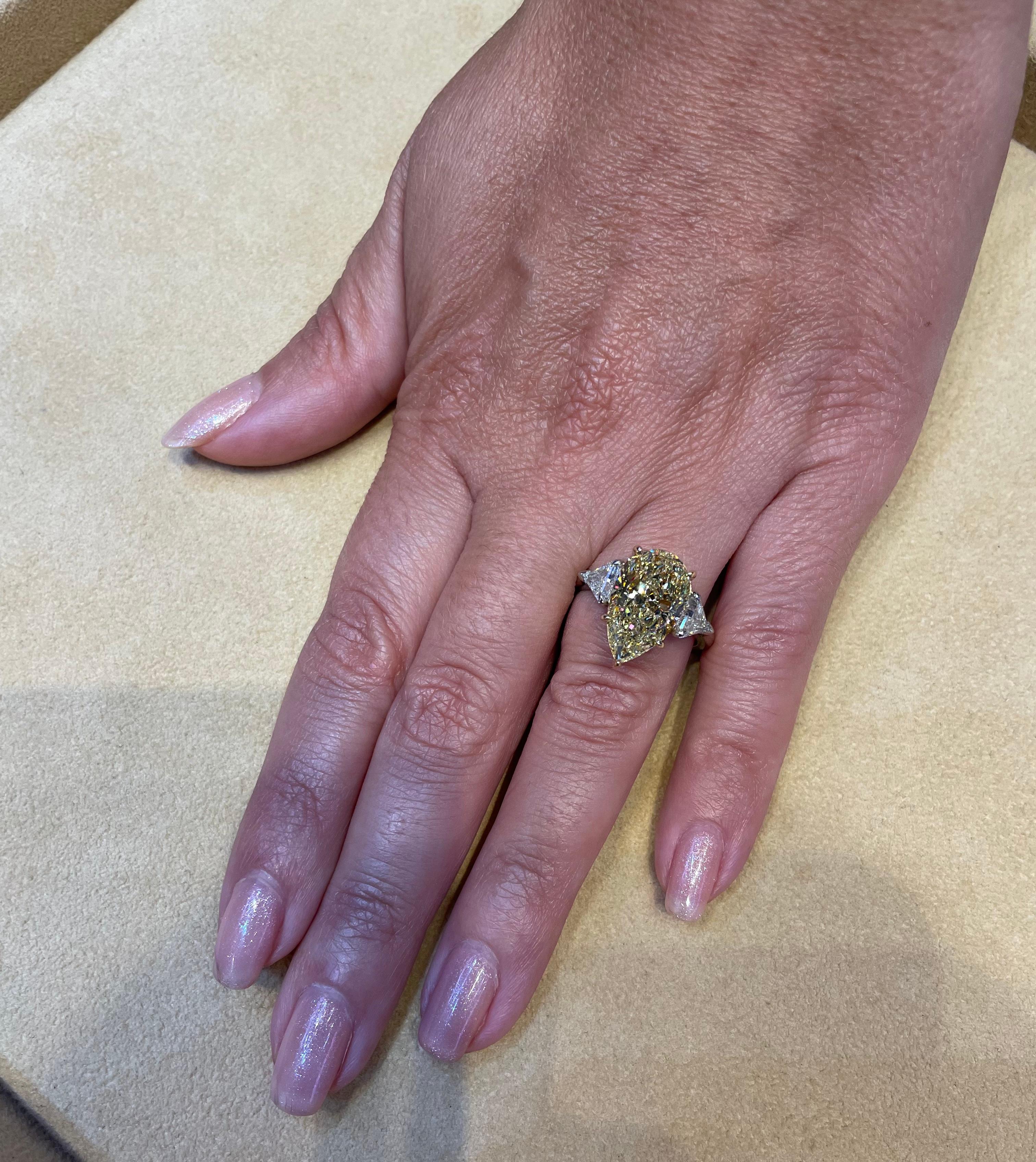 Fancy Yellow Pear Shape Yellow Diamond Ring For Sale 2