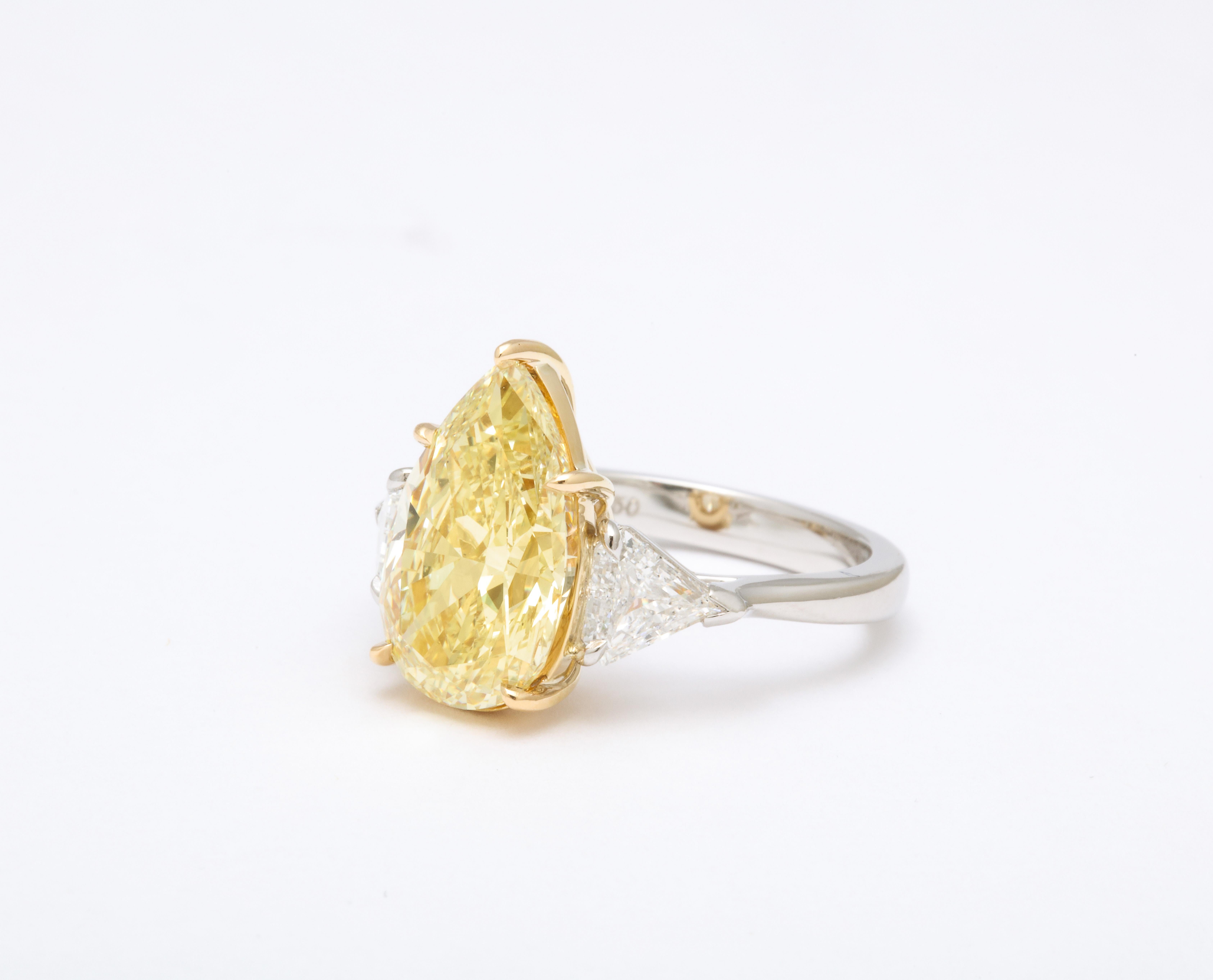 Women's Fancy Yellow Pear Shape Yellow Diamond Ring For Sale