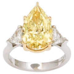 Fancy Yellow Pear Shape Yellow Diamond Ring