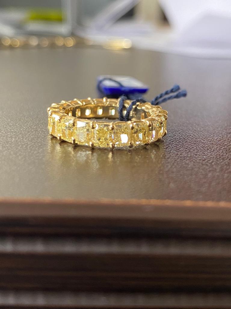 Fancy Yellow Radiant Cut Eternity Band 7 Carats For Sale 3