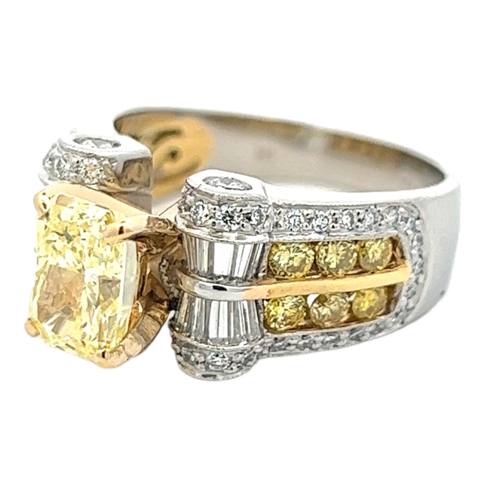 Radiant Cut Fancy Yellow Radiant Diamond 18KG PLT Engagment Ring Jewels by Star GIA FY/VVS2 
