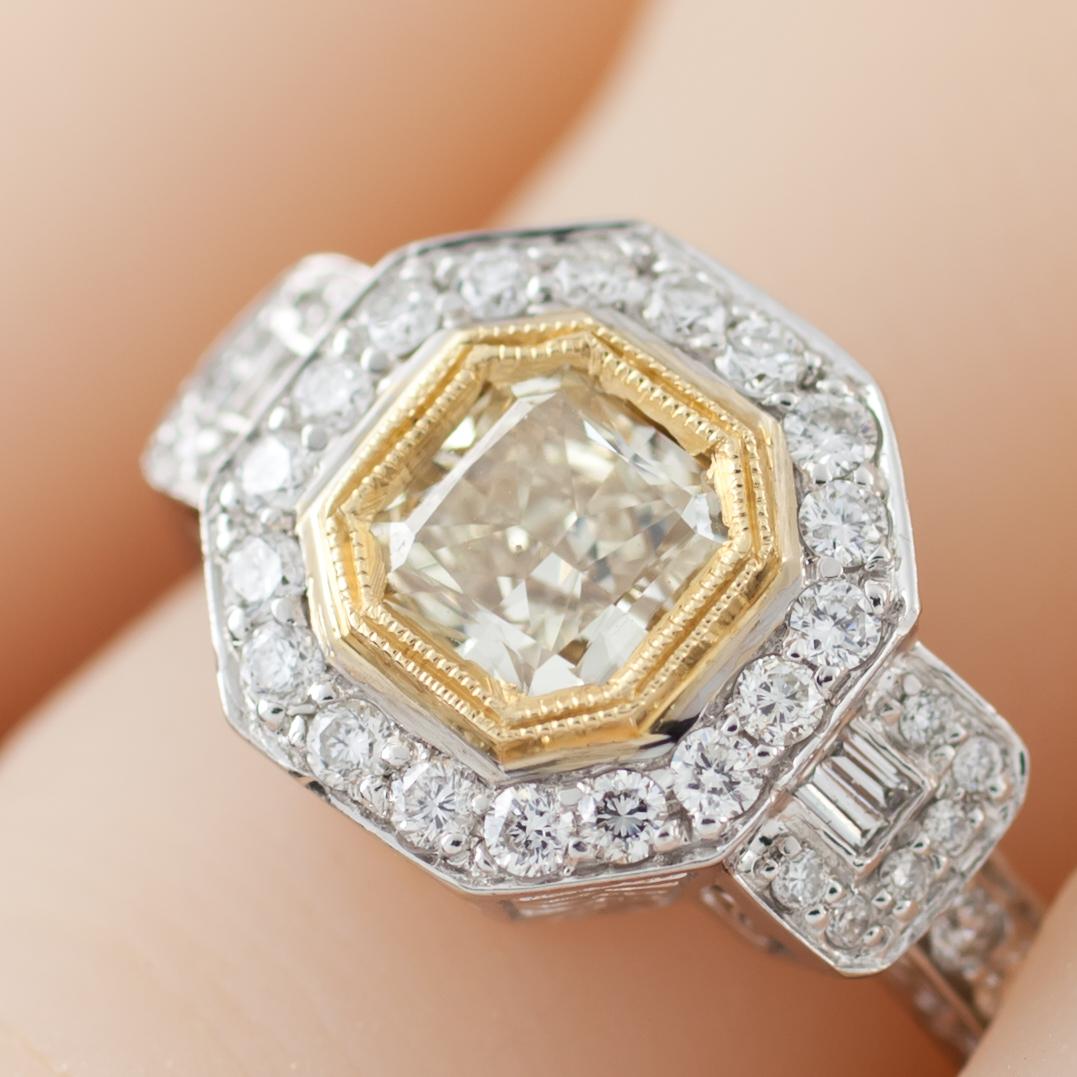 Fancy Yellow Radiant Diamond Solitaire 18 Karat Two-Tone Gold Ring In New Condition In Sherman Oaks, CA
