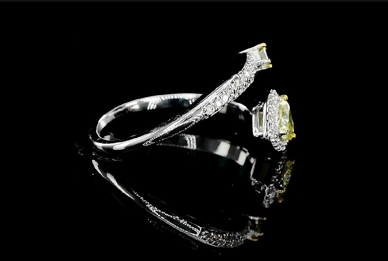 Women's or Men's Fancy Yellow VVS - VS Clariy Diamond Ring For Sale