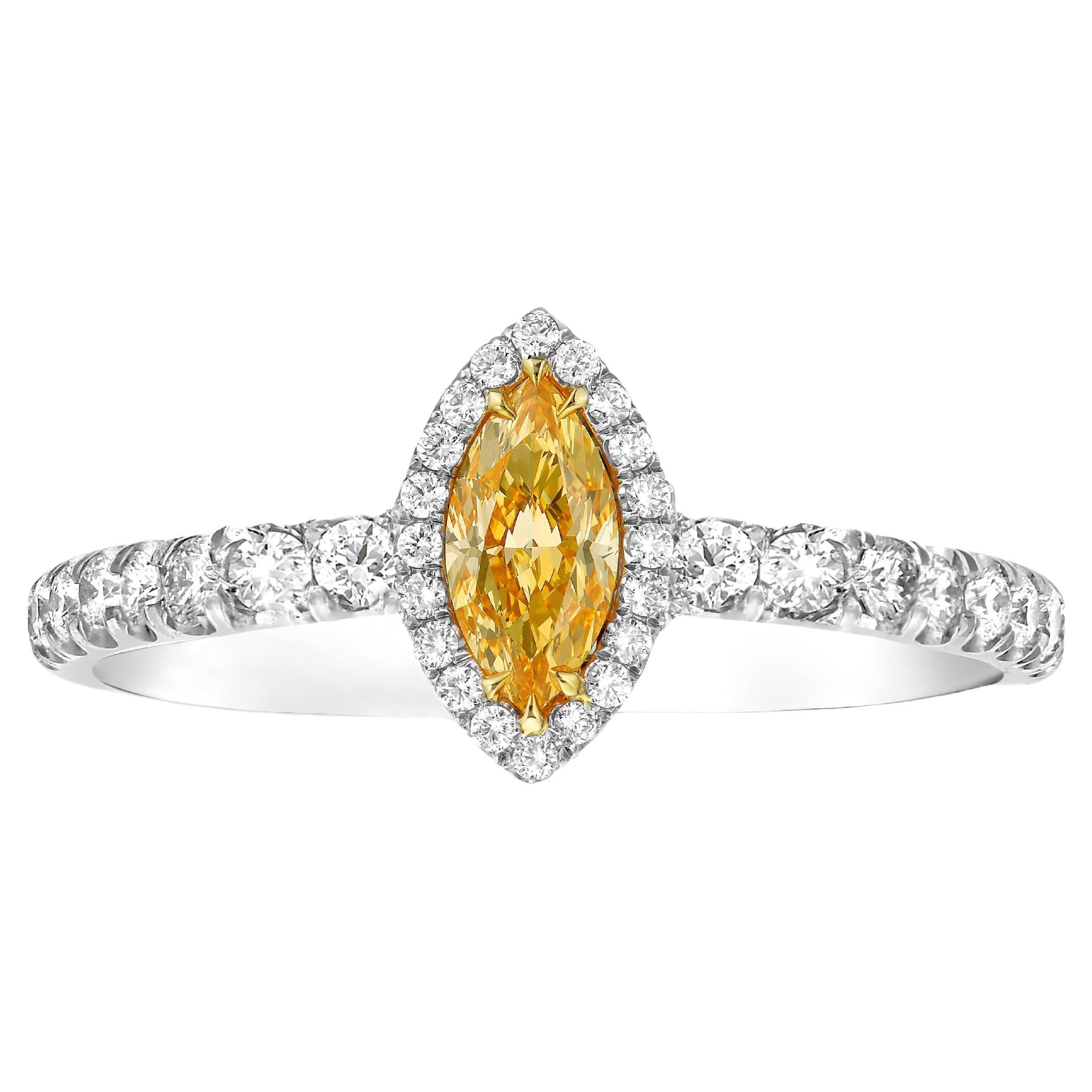 Ring aus 18 Karat Gold mit gelbem und orangefarbenem Fancy-Diamant im Angebot