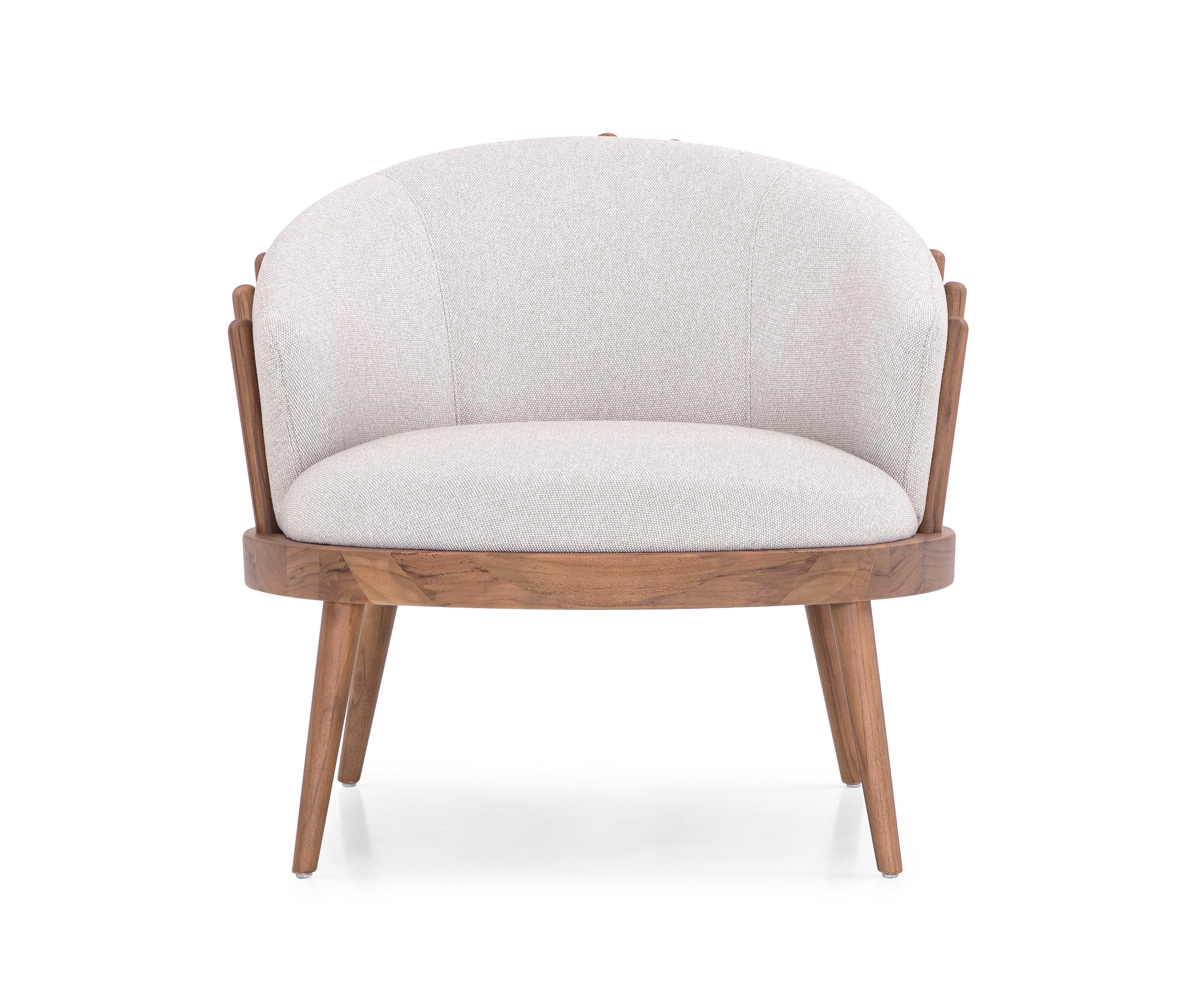 Moderne Fauteuil personnalisable en noyer recouvert de tissu beige, collection Fane en vente