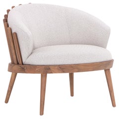 Sillón Personalizable Acabado Nogal Tapizado en Tela Beige, Colección Fane