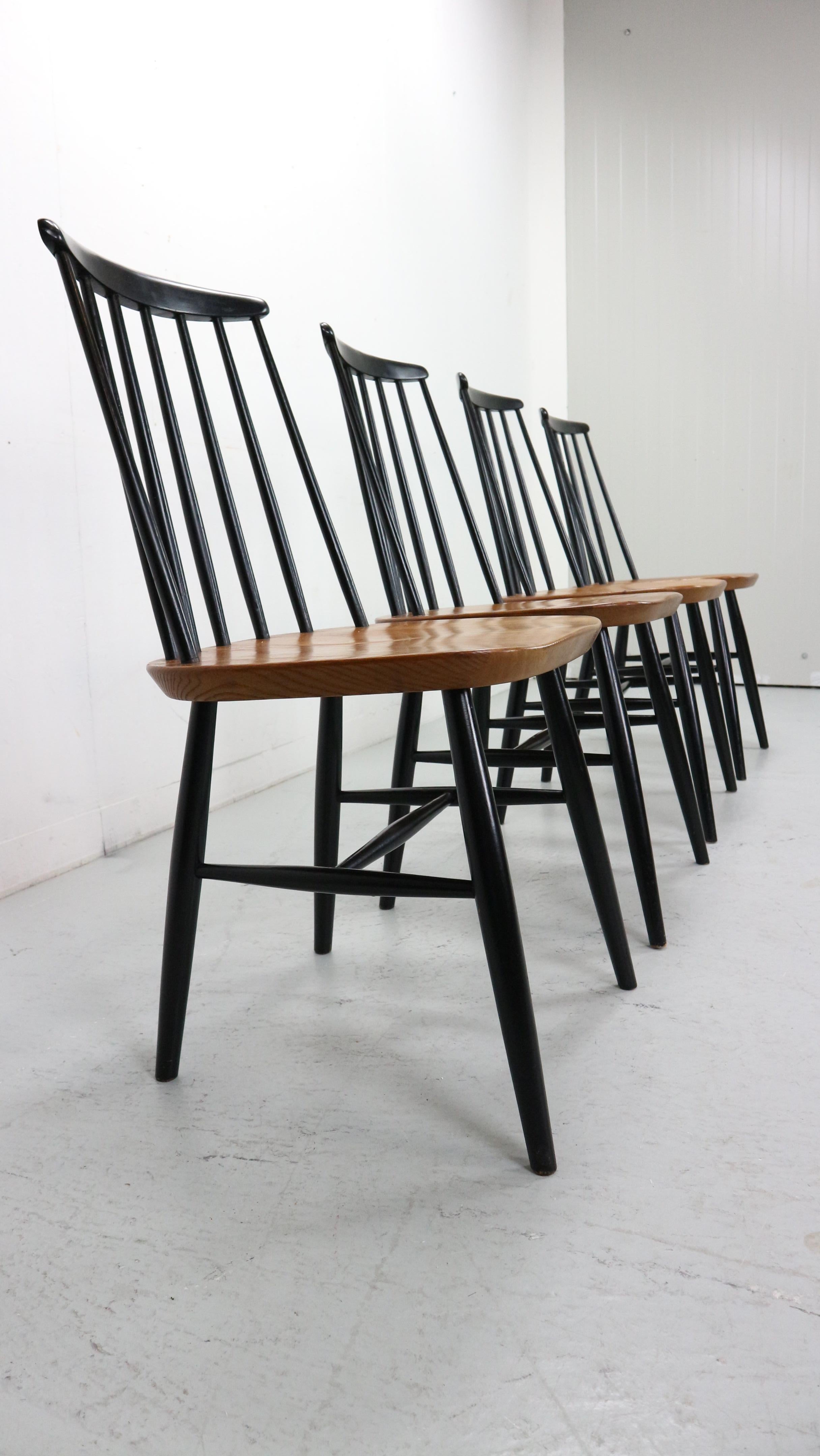 Fanett Dining Chairs by Ilmari Tapiovaara for Stol Kamnik, Set of 4 In Good Condition In The Hague, NL