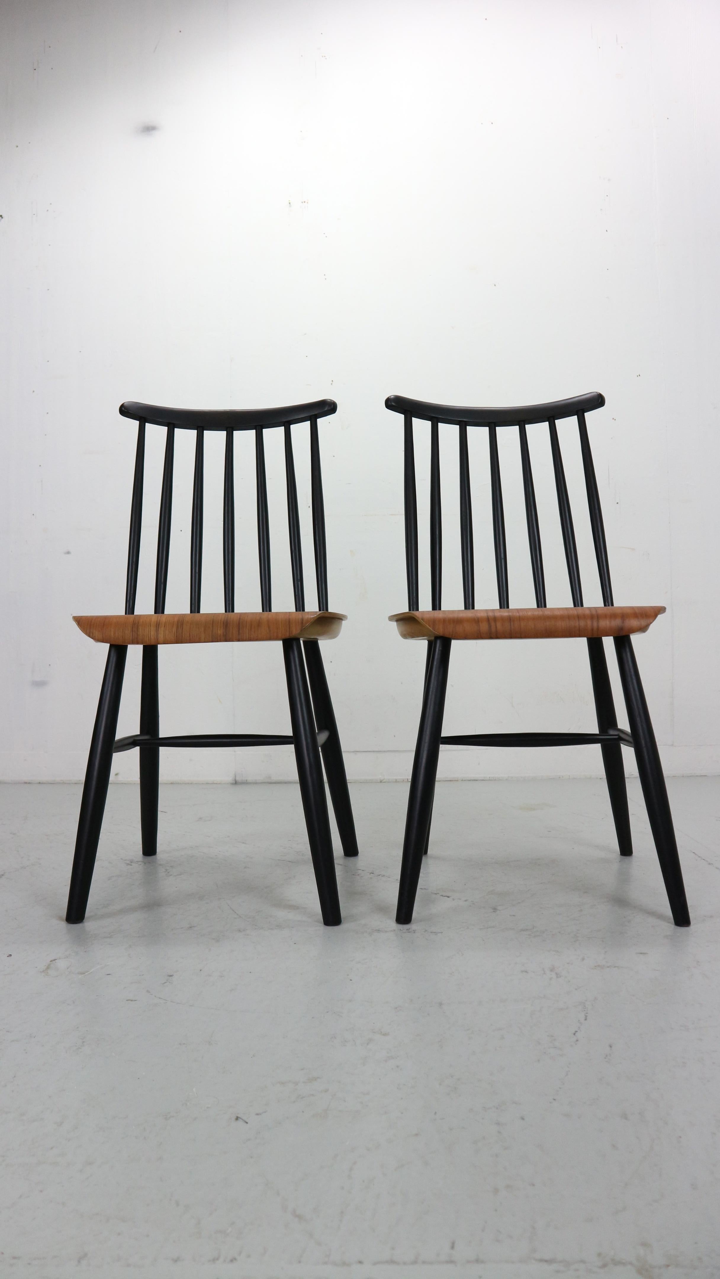 Mid-Century Modern Fanett Dining Chairs by Ilmari Tapiovaara, Set of 2