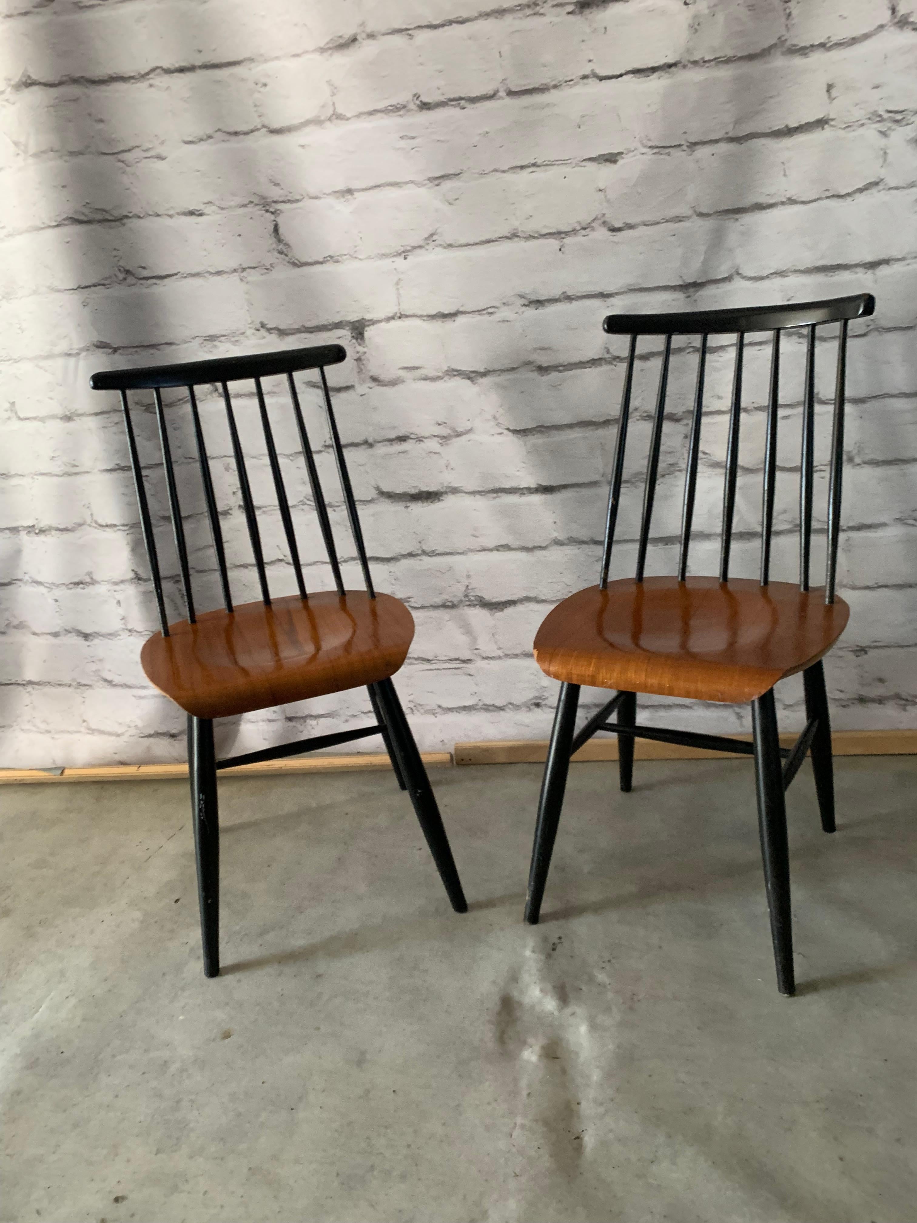 Dutch Fannett Dining Chairs By Ilmari Tapiovaara, Set Of 2 For Sale