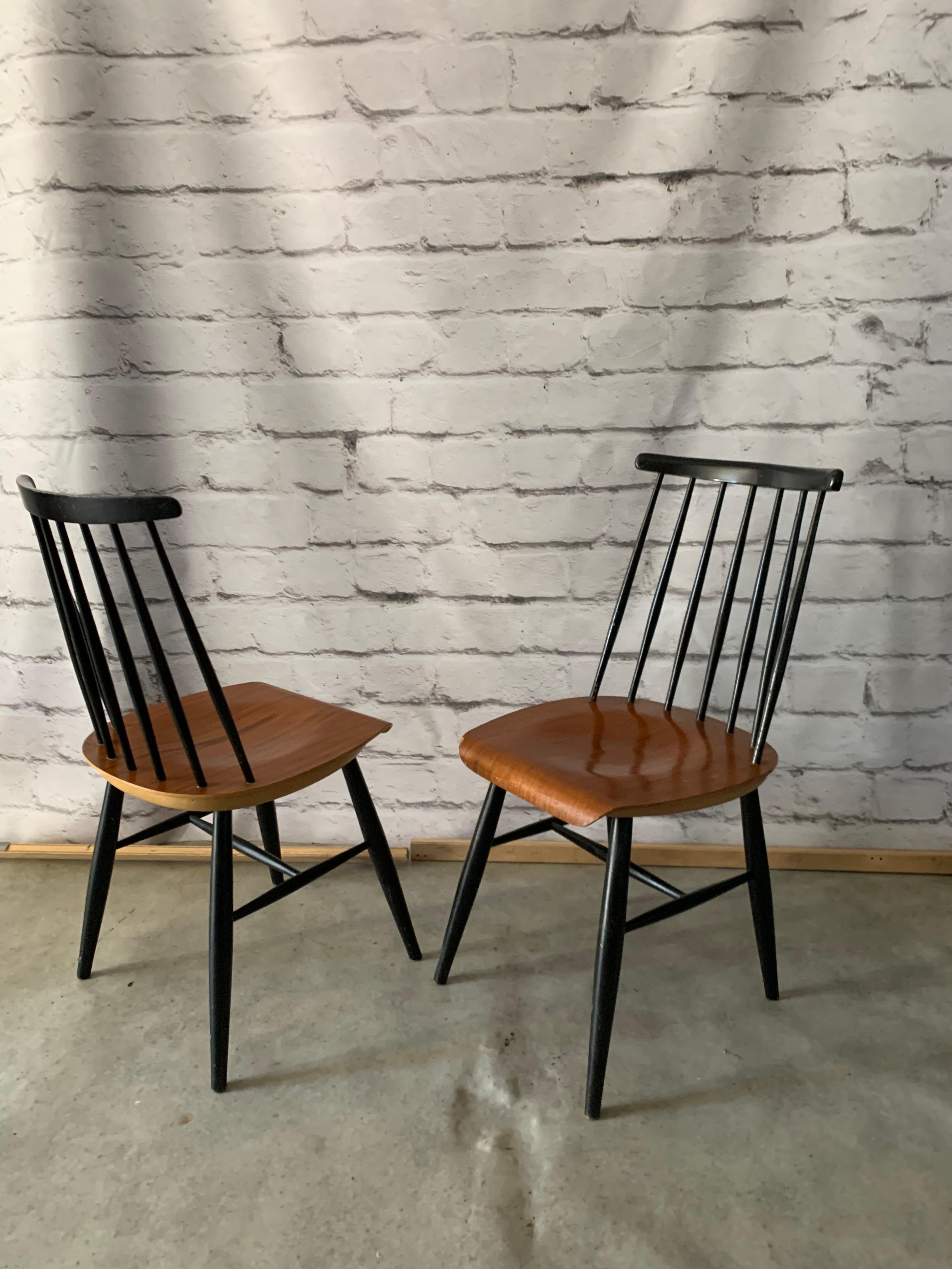 Wood Fannett Dining Chairs By Ilmari Tapiovaara, Set Of 2 For Sale
