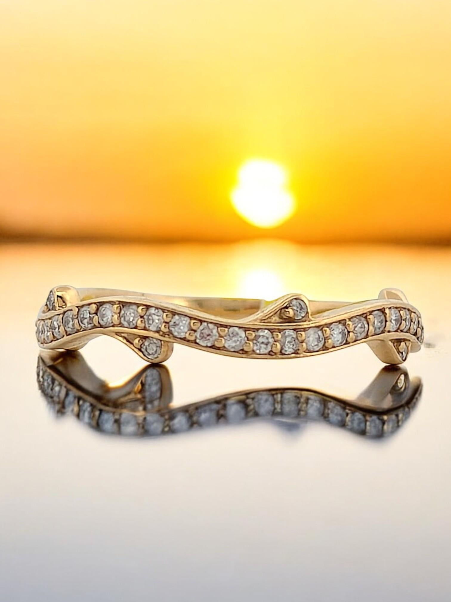 Fannie  10 Karat Gelbgold Diamantring, 0,33 Karat Diamant, Größe 6,75 im Zustand „Neu“ im Angebot in Greeneville, TN