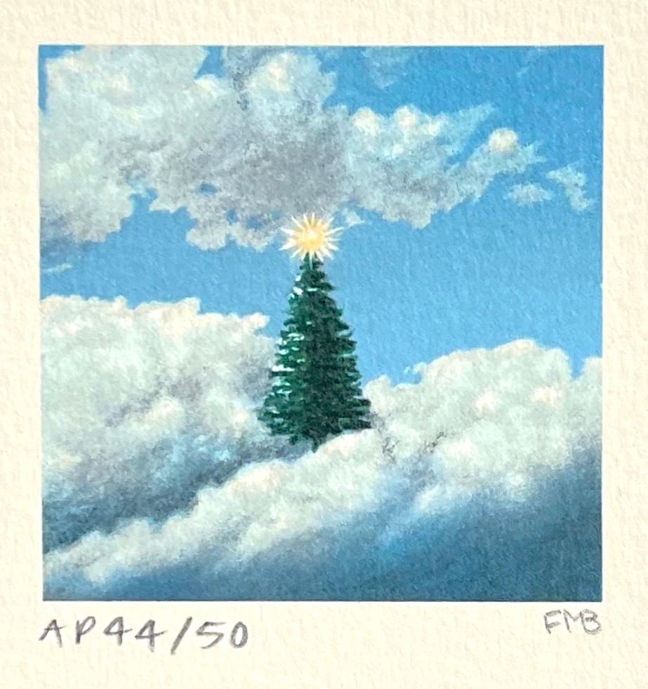 CHRISTMAS TREE Signierte Mini-Lithographie, Evergreen, glänzender Stern, Wolken, blauer Himmel