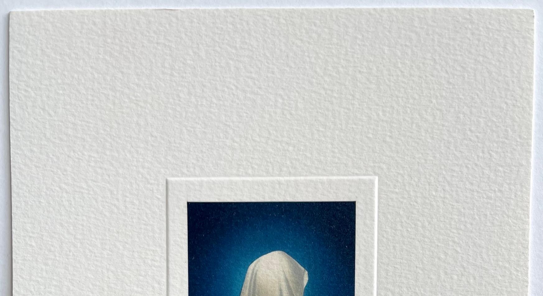 ECLIPSE Litografía firmada, Retrato celeste, Luna envuelta, Cielo azul medianoche en venta 1