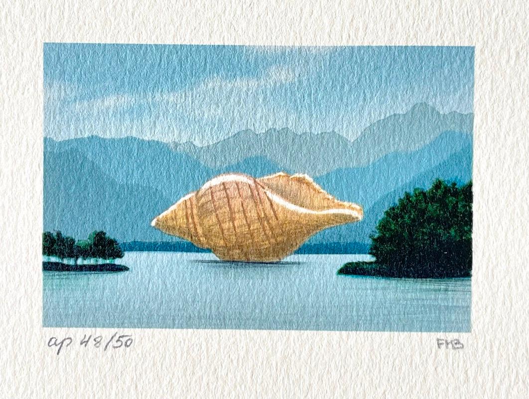 THE VISITOR Litografia firmata, Mini Paesaggio surreale Conchiglia, Montagne, Acqua