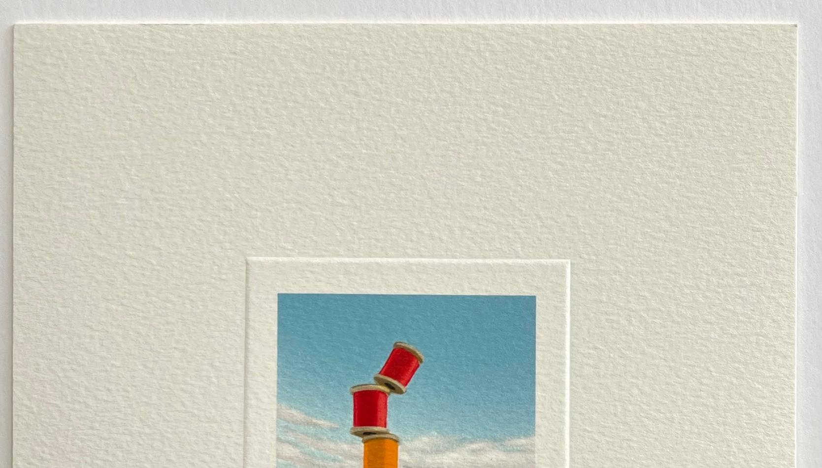 Mini litografia firmata TREMOR, paesaggio surreale, rocchetti di filo da cucire multicolore - Landscape Print Grigio di Fanny Brennan
