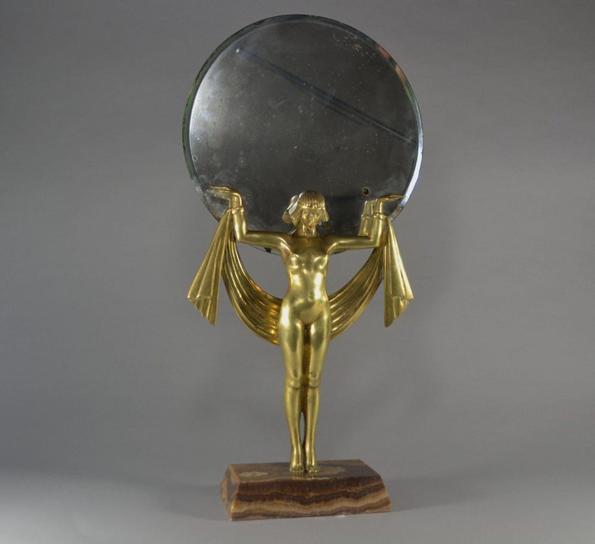 A very elegant bronze Egyptian dancer with scarf figural mirror.
Bronze in excellent condition. Mirror (that is original to the figure) shows some wear on silver. (easy to replace... but keep the original one somewhere please ! Precious !)
Marble