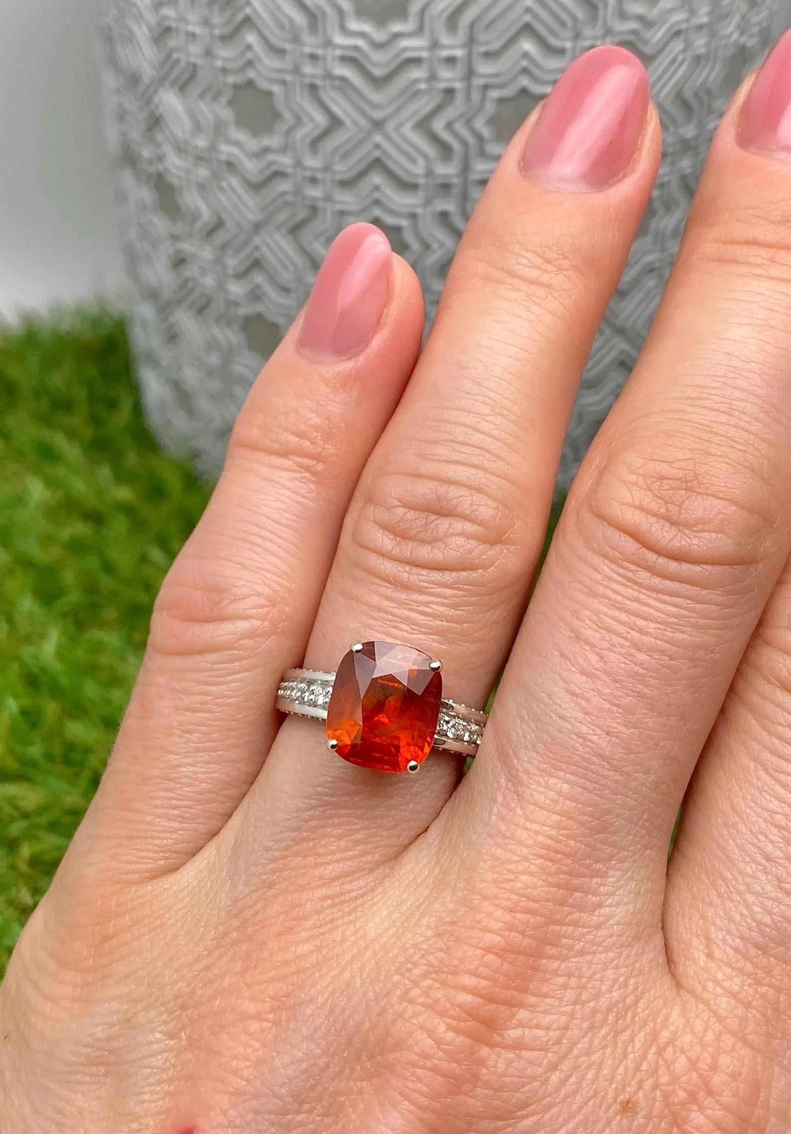 Fanta Garnet 5.35Ct and Diamonds natural gems Ring, 14 Karat White Gold, 7US In New Condition For Sale In Daugavpils, LV