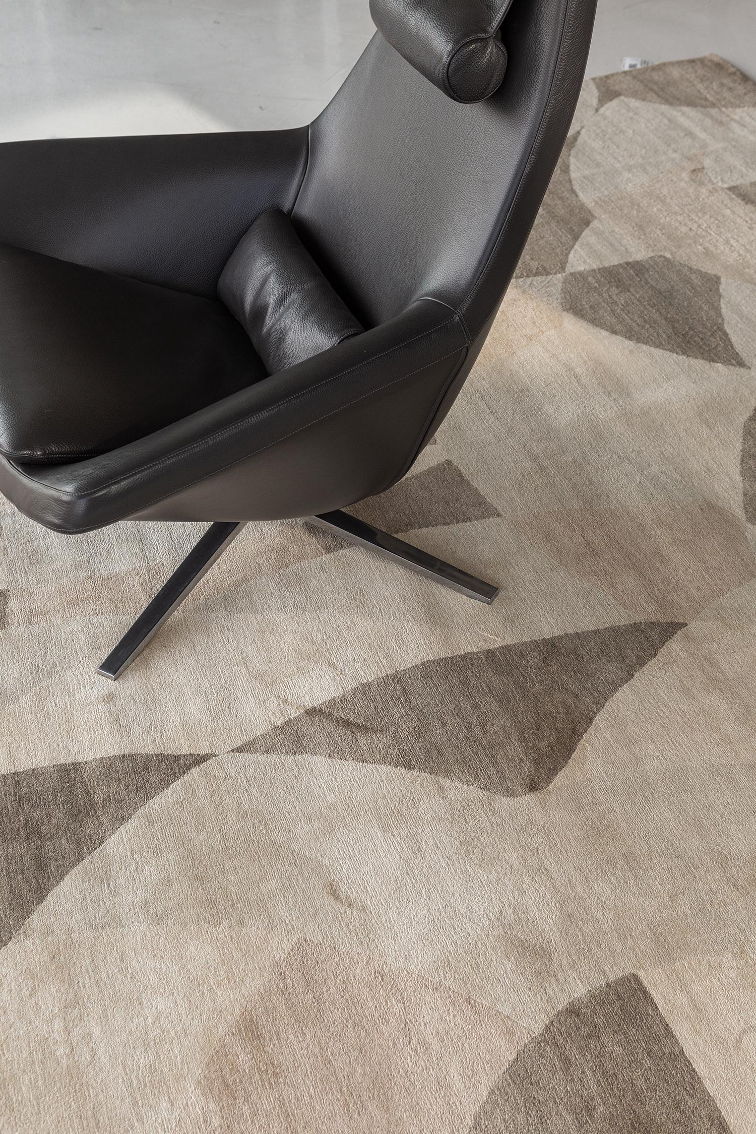 Fantasia de FORM Design Studio, Colección Baci de Mehraban Anudado a mano en venta