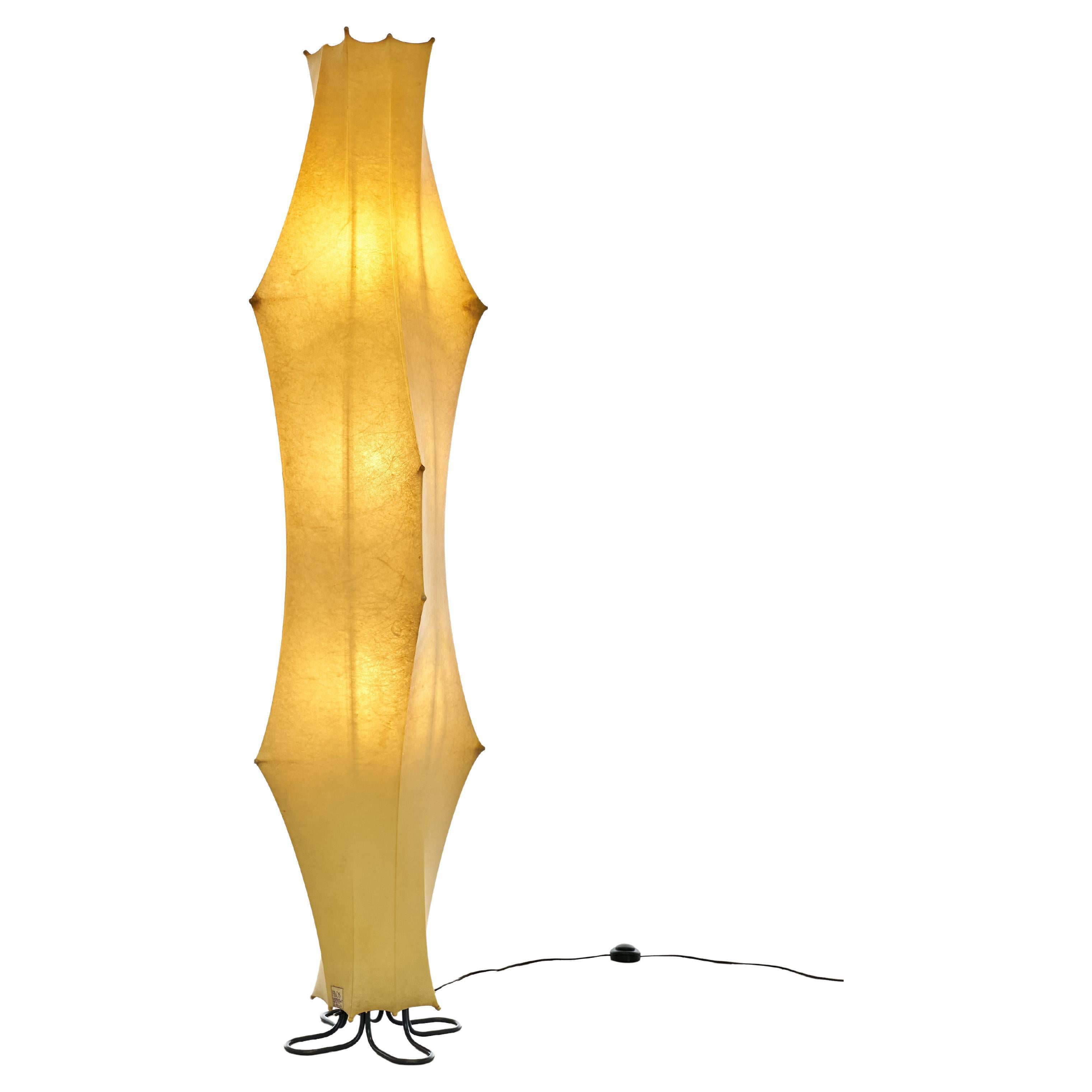 Is Tobia Scarpa related to Carlo Scarpa?