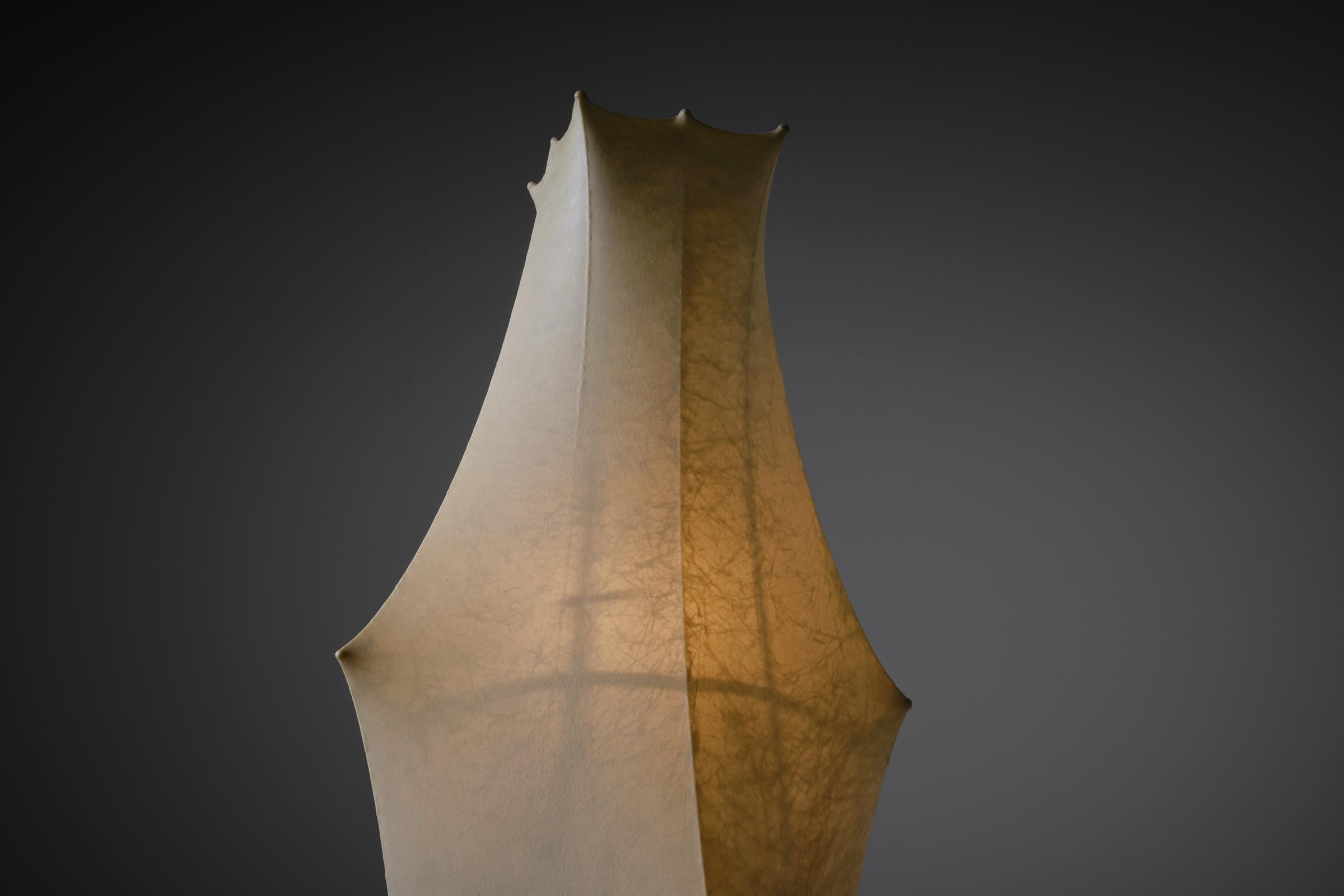 Fantasma Floor Lamp by Tobia Scarpa for Flos, Italy, 1963 In Good Condition In Rotterdam, ZH