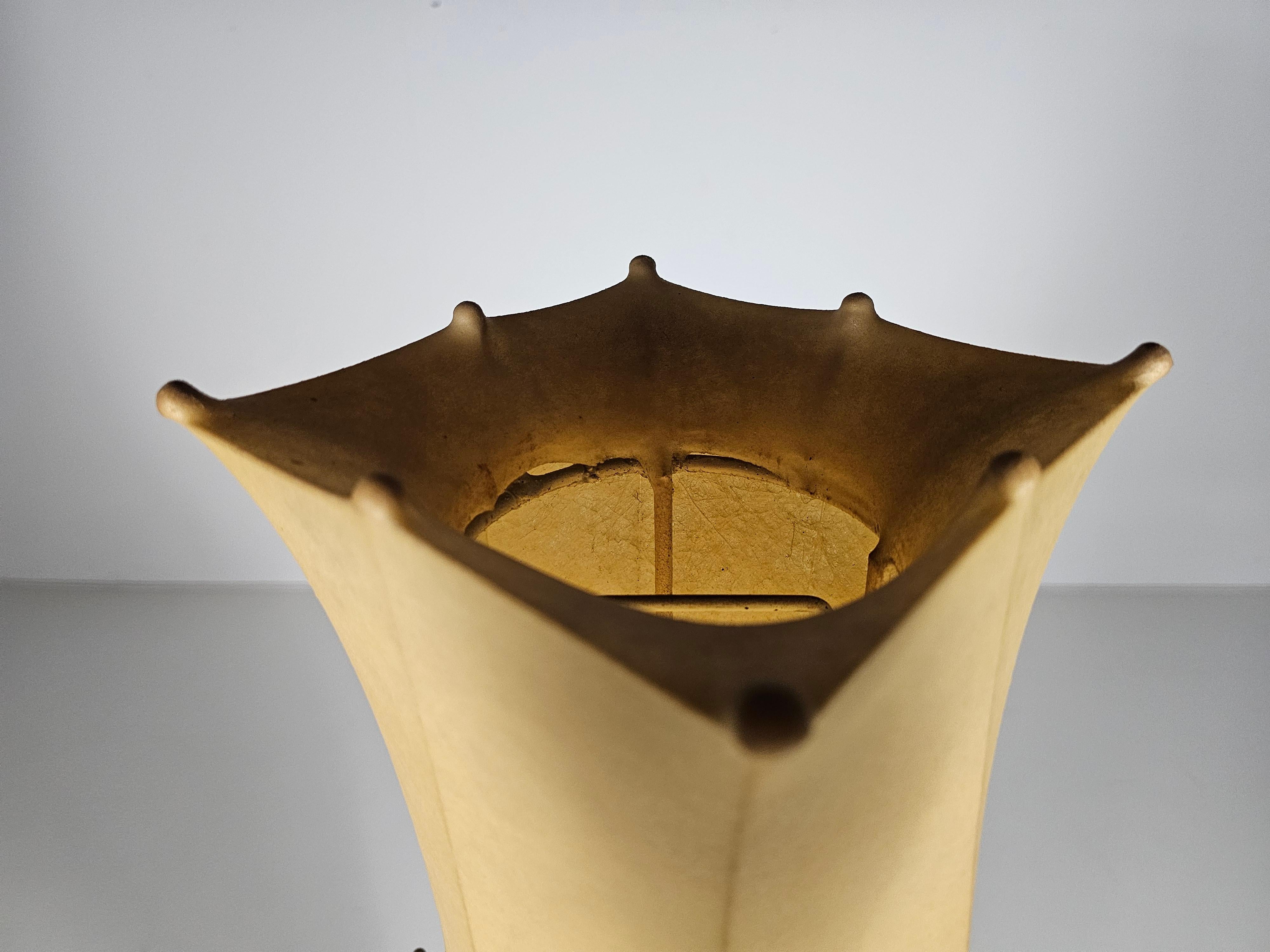 Lampada da terra 'Fantasma' di Afra & Tobia Scarpa per Flos, anni '60 1