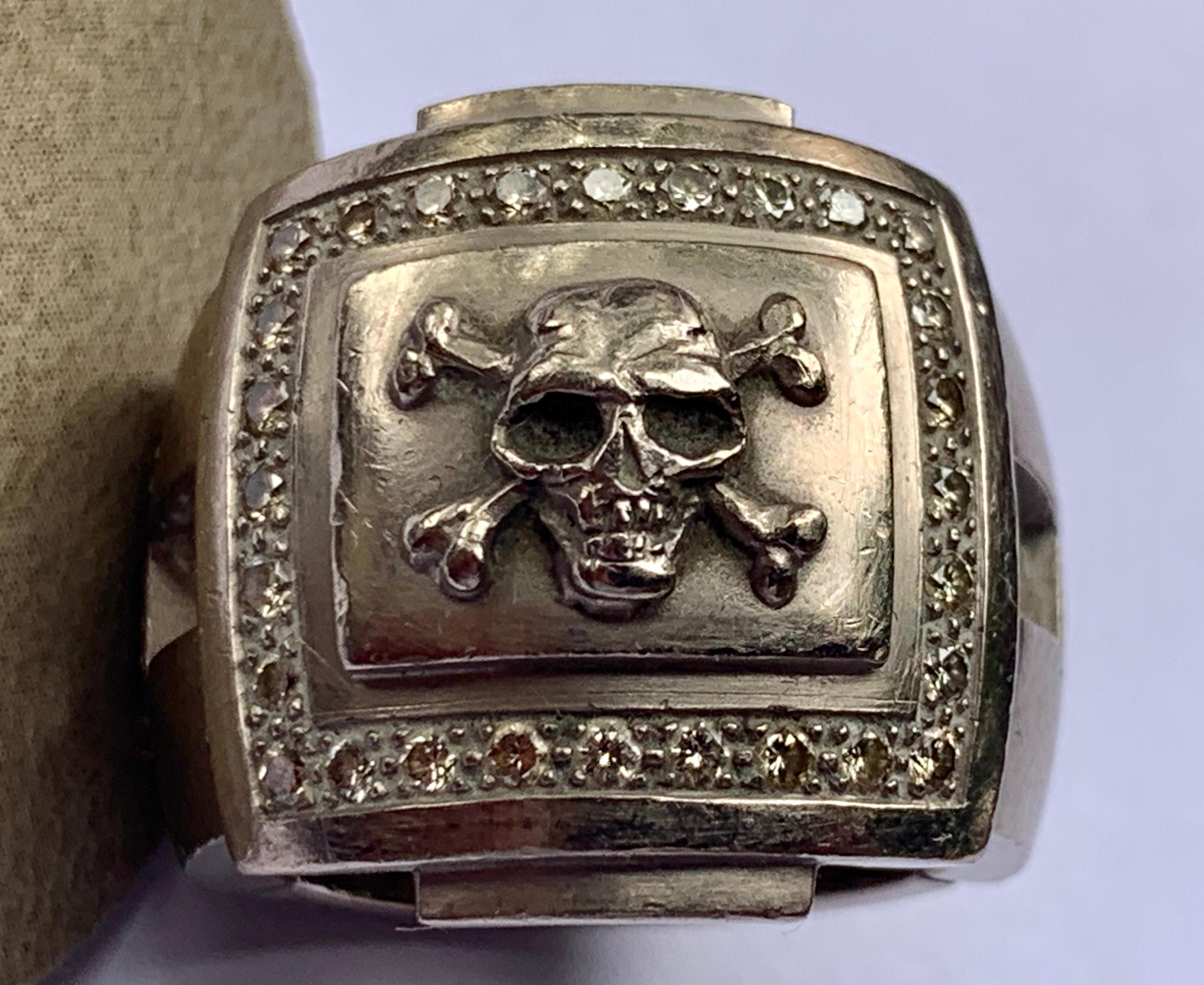 Fantastic 18 Karat White Gold Diamond Skull Ring by Christophe Graber Zurich For Sale 1
