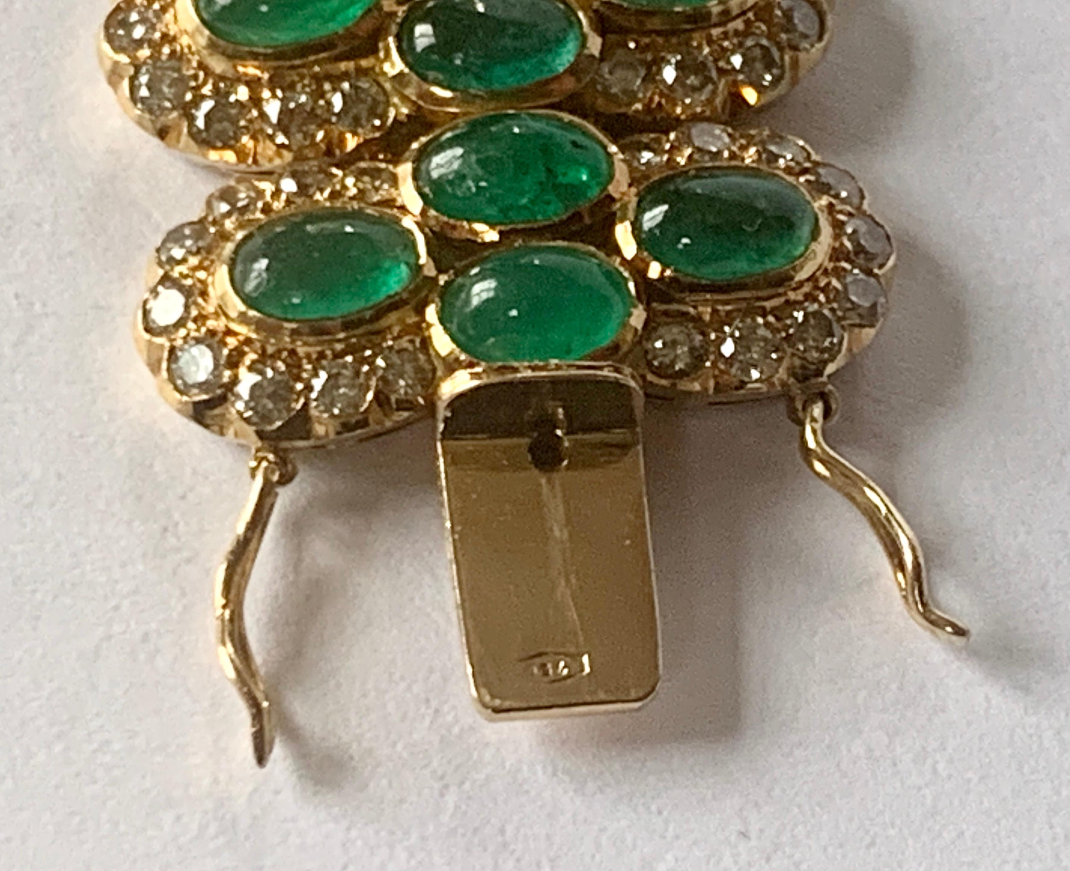 Women's Fantastic 18 Karat Yellow Gold Emerald and Diamond Bracelet For Sale