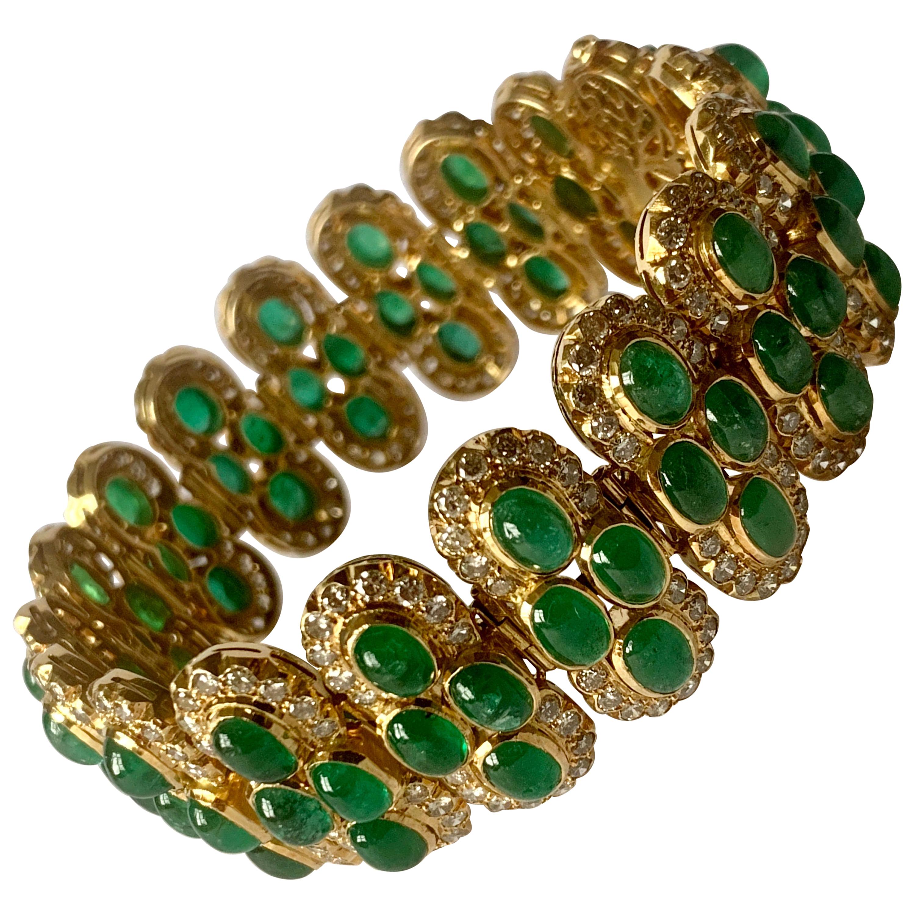 Fantastic 18 Karat Yellow Gold Emerald and Diamond Bracelet For Sale